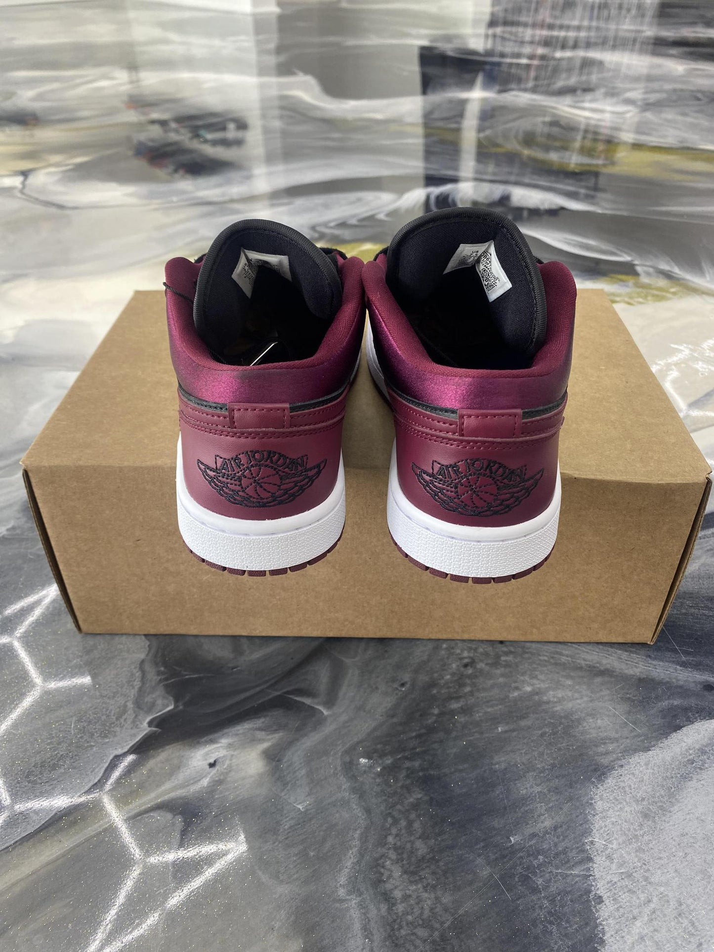 Jordan 1 Low "Dark Beetroot" Used Size 6Y/7.5W