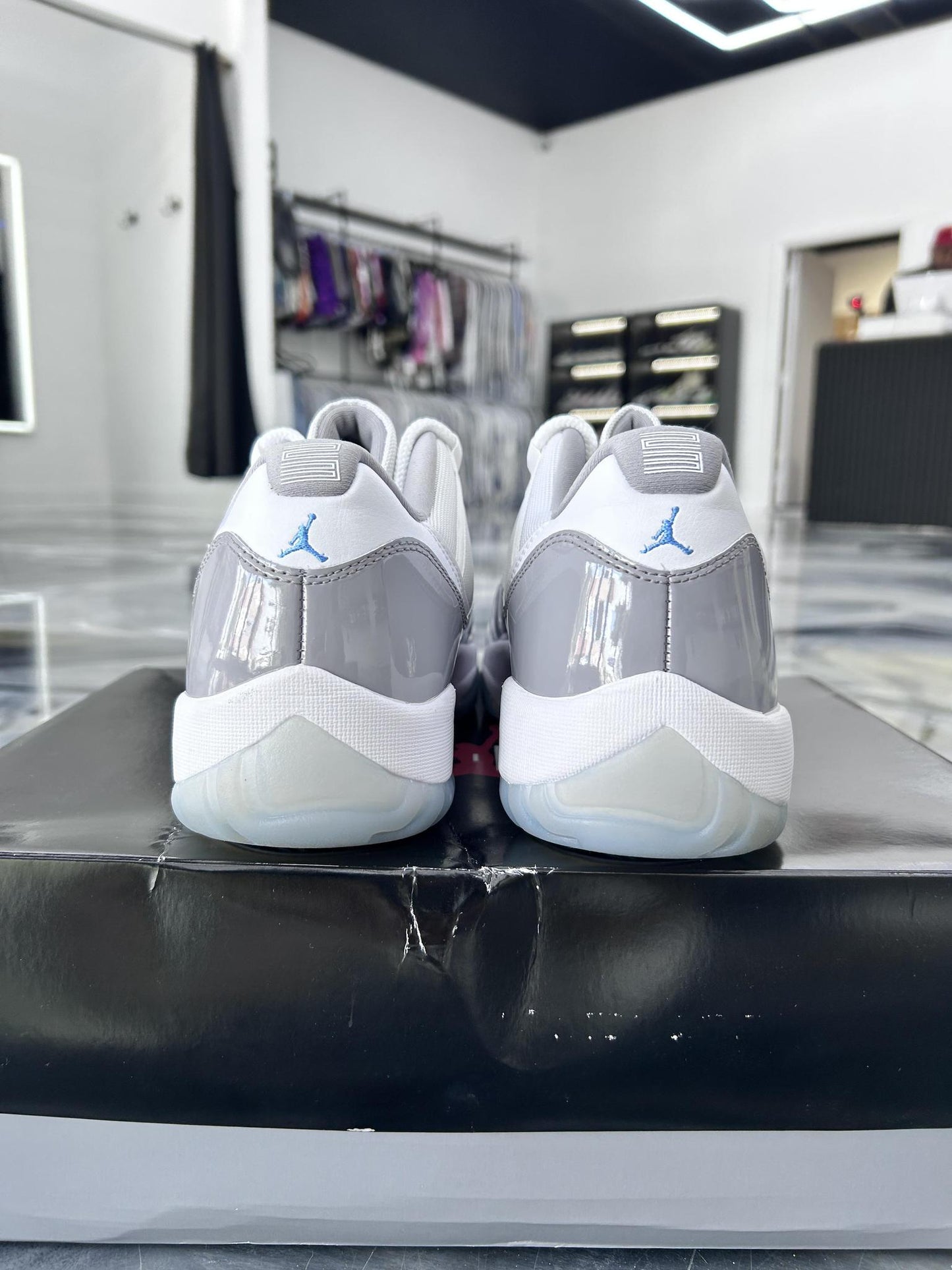 Jordan 11 Low "Cement Grey" Used Size 13