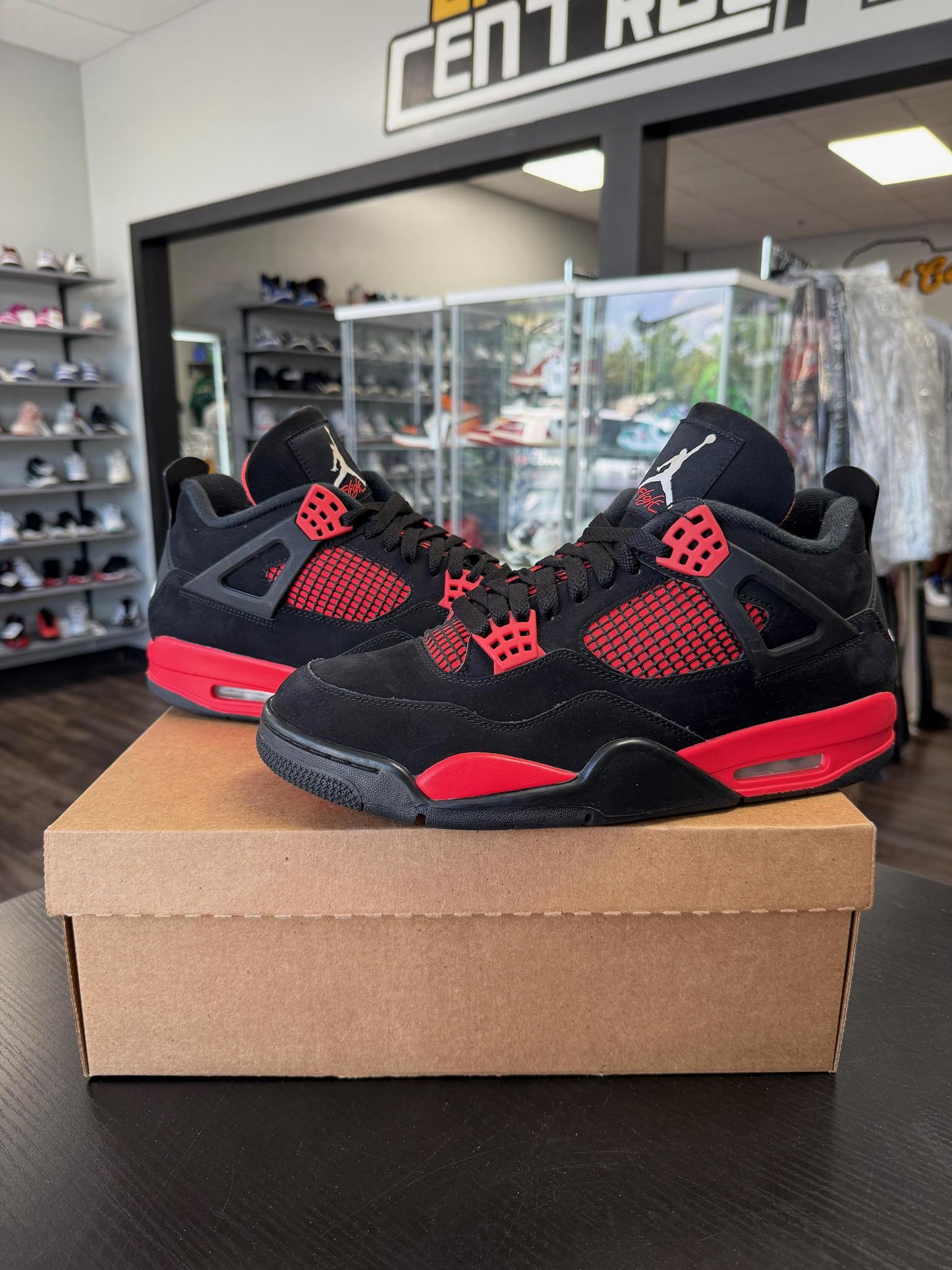 Jordan 4 "Red Thunder" Used Size 11.5