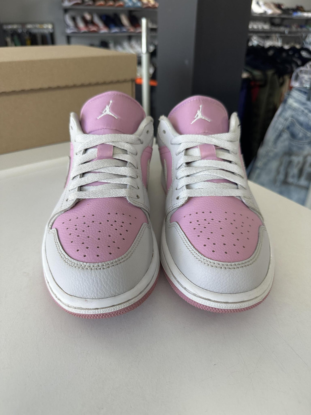 Jordan 1 Low Orchid Neutral Grey Used