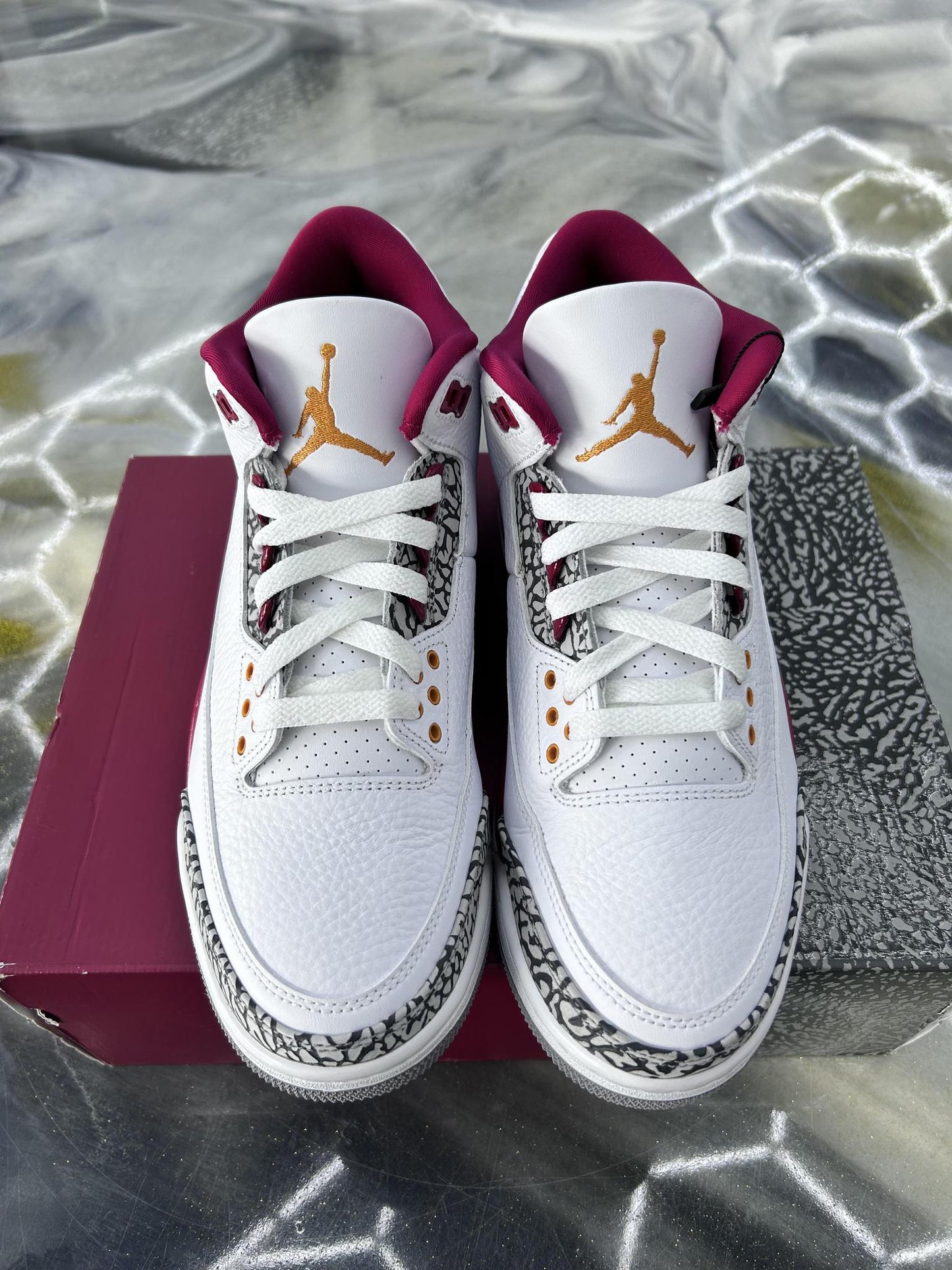 Jordan 3 "Cardinal" Used Size 9
