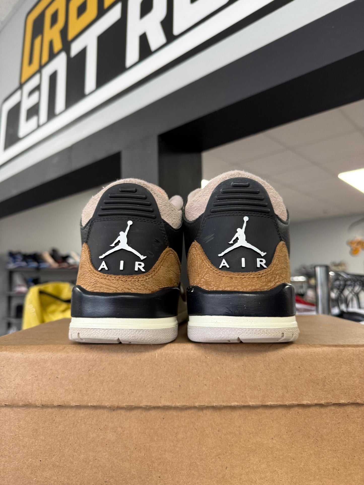 Jordan 3 "Desert Elephant" Used Size 8