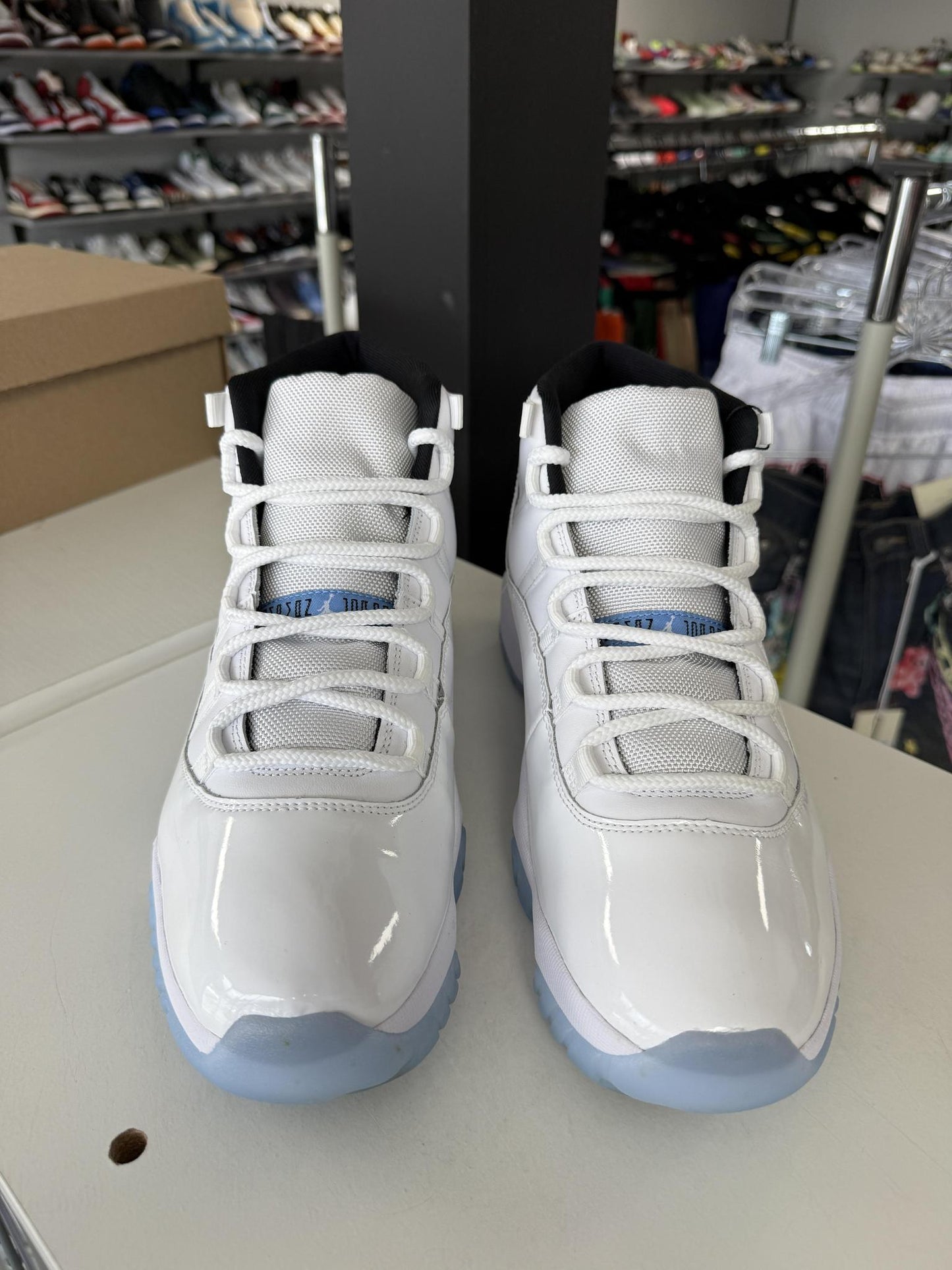 Jordan 11 "Legend Blue" Used Size 11.5