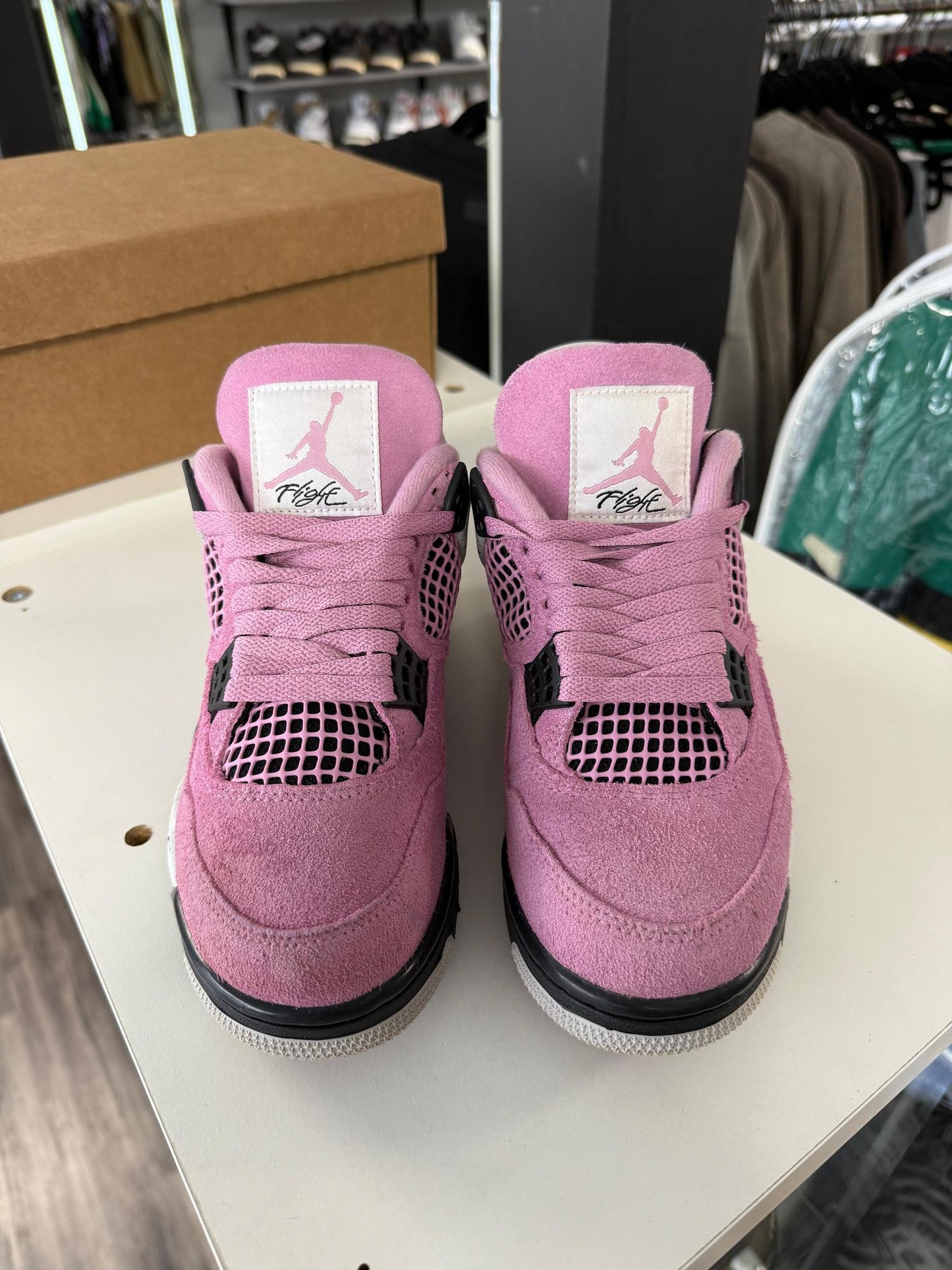 Jordan 4 "Orchid" Used Size 5Y/6.5W