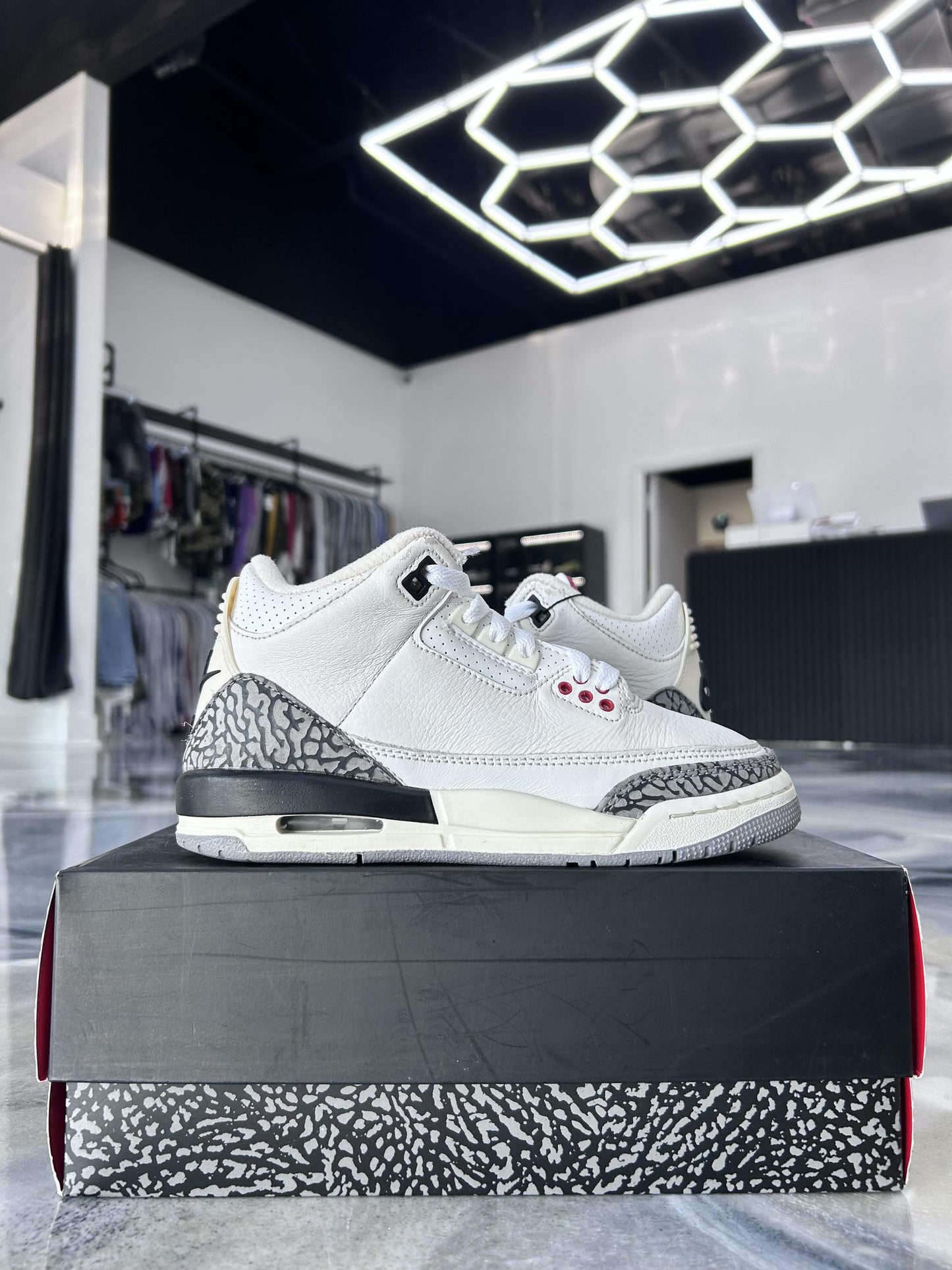 Jordan 3 "White Cement" Used Size 4Y/5.5W