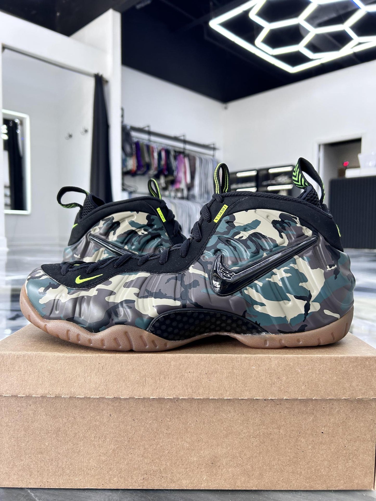 Nike Air Foamposite "Army Camo" Used Size 14