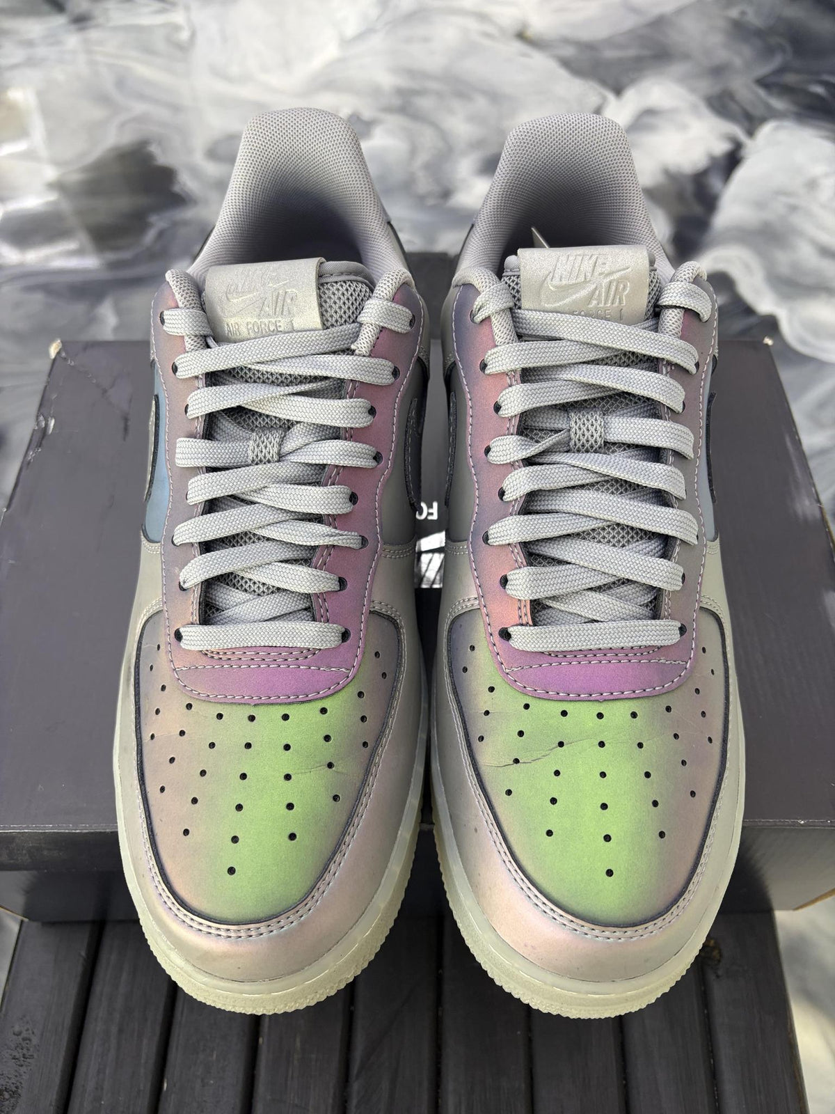 Nike Air Force 1 Low "Iridescent" Used Size 9