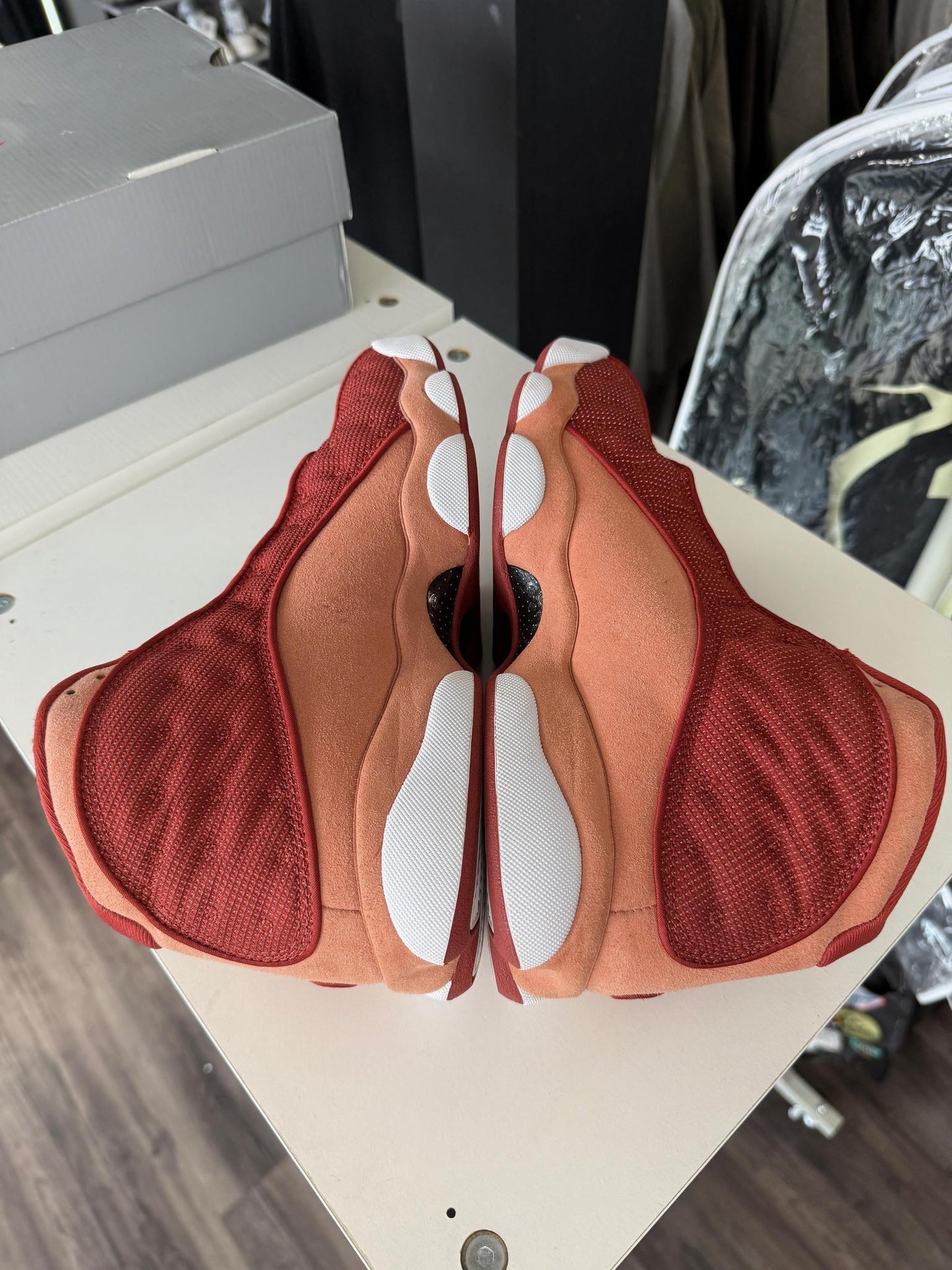 Jordan 13 "Dune Red" Used Size 8.5