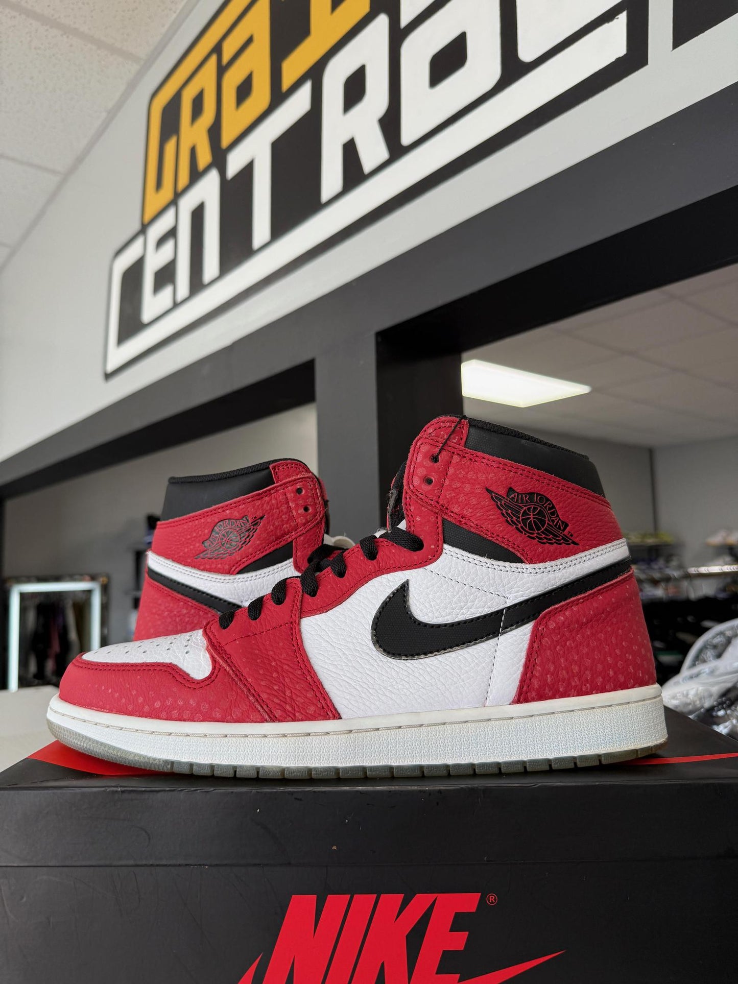 Jordan 1 Spider Man "Origin Story" Used Size 13