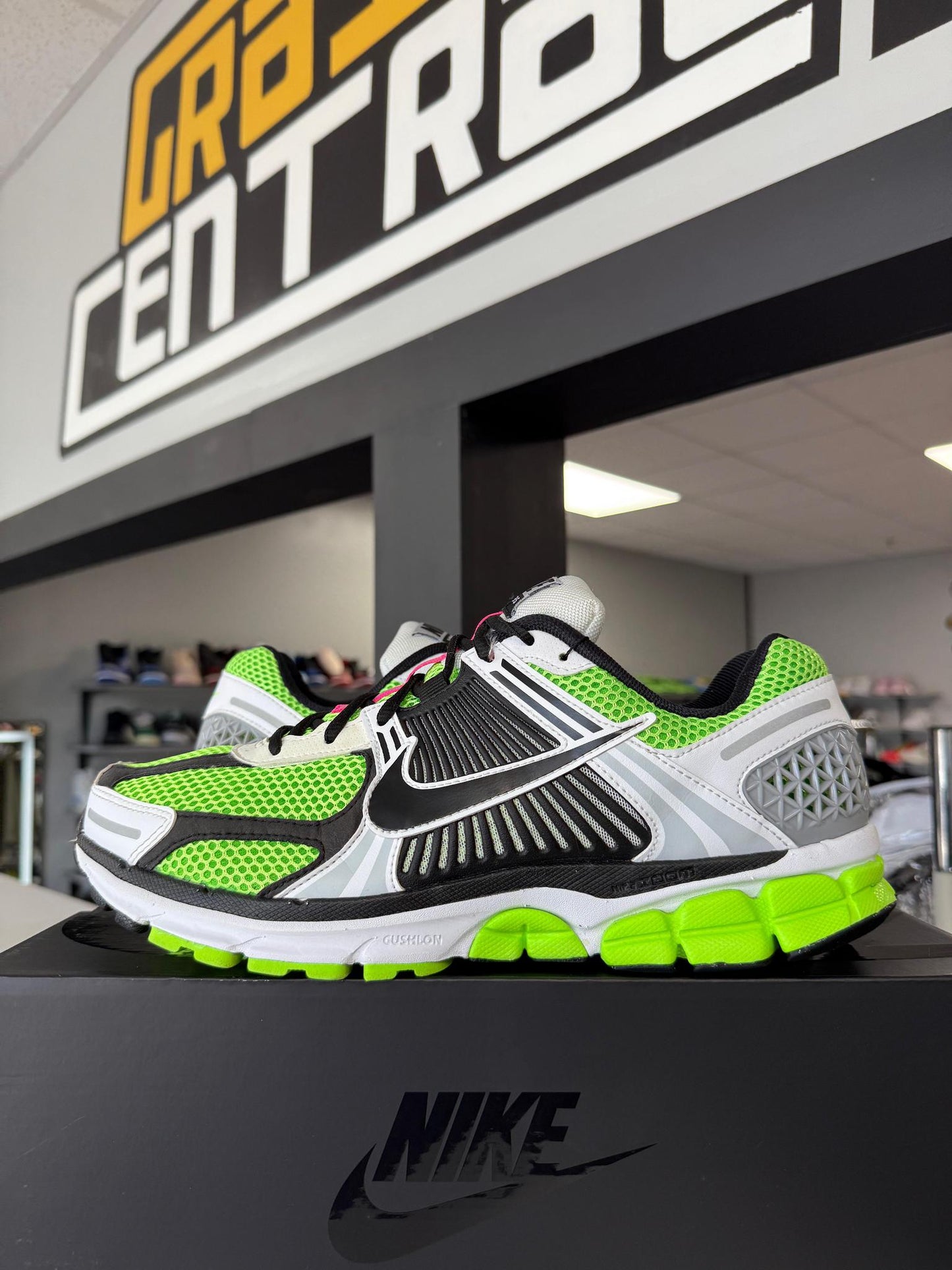 Nike Vomero 5 "Electric Green" Used Size 11.5