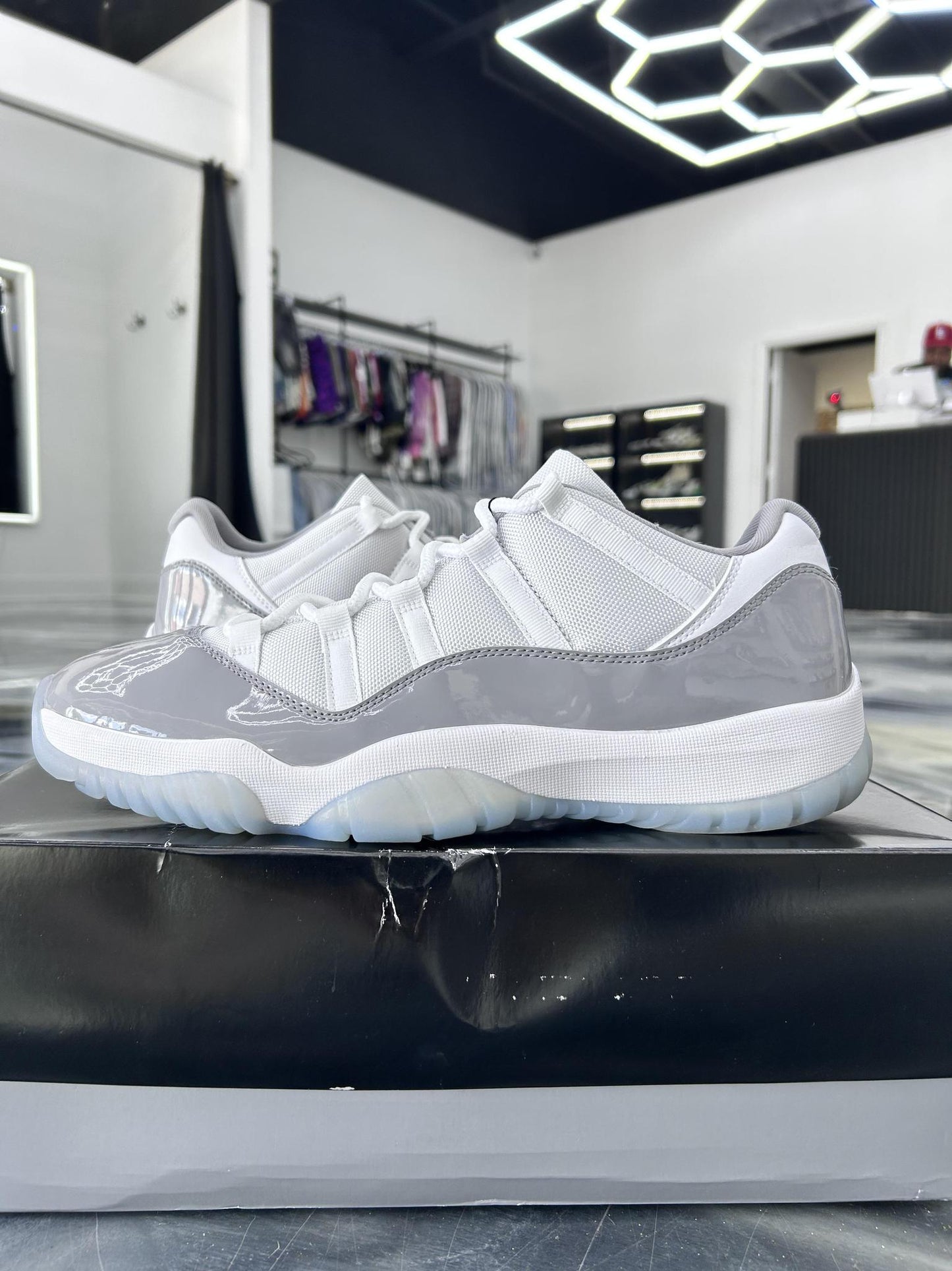 Jordan 11 Low "Cement Grey" Used Size 13