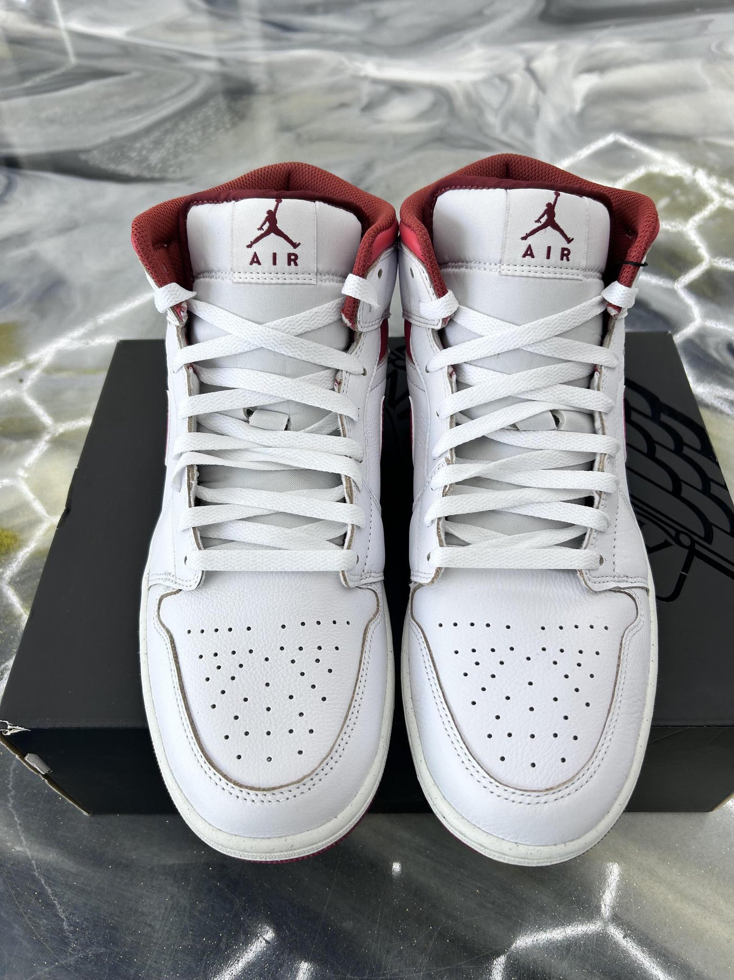 Jordan 1 Mid "Dune Red" Used Size 12