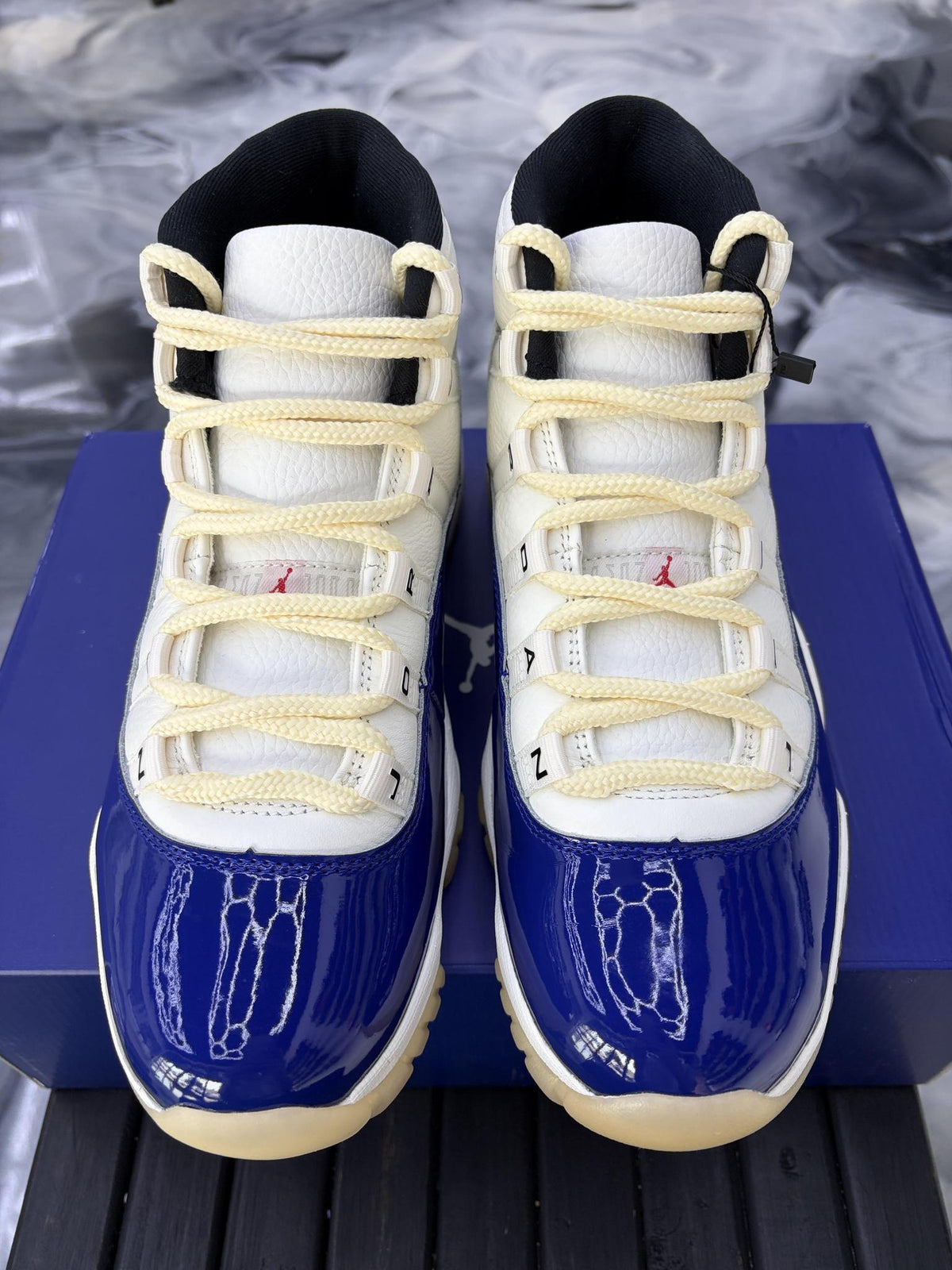 Jordan 11 "Rare Air" Used Size 9