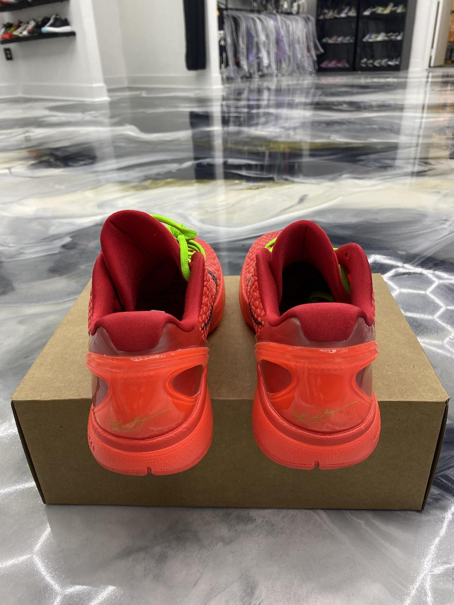 Nike Kobe 6 "Reverse Grinch" Used Size 10.5