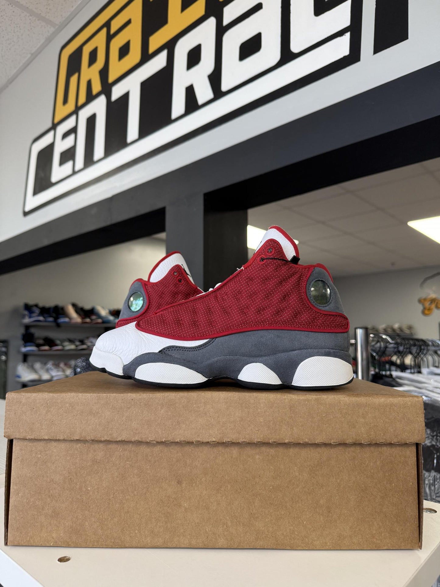 Jordan 13 "Red Flint" Used Size 6Y/7.5W