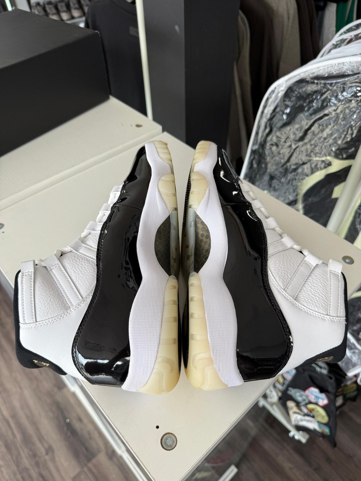 Jordan 11 "DMP Gratitude" Used Size 9.5