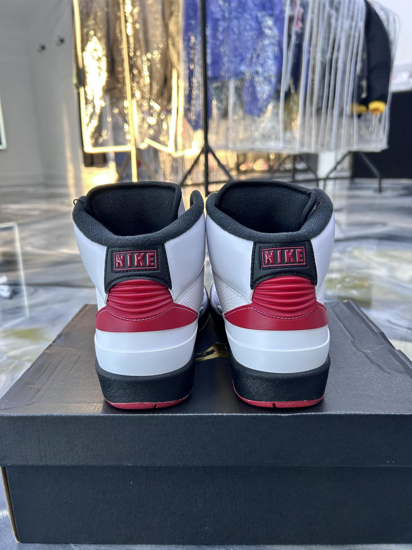 Jordan 2 "Chicago" Used Size 7Y/8.5W