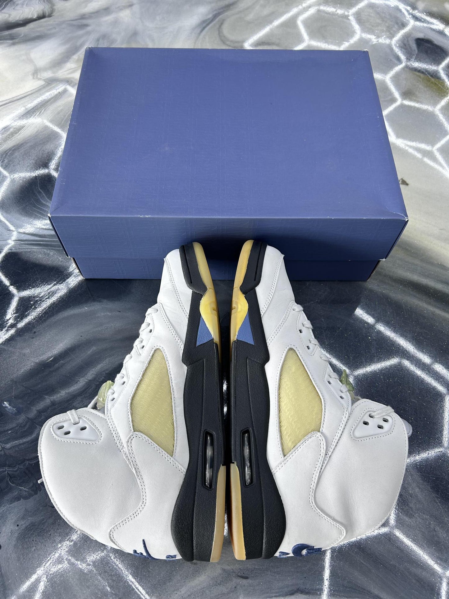 Jordan 5 x A Ma Maniere "Dawn" Used Size 13M/14.5W