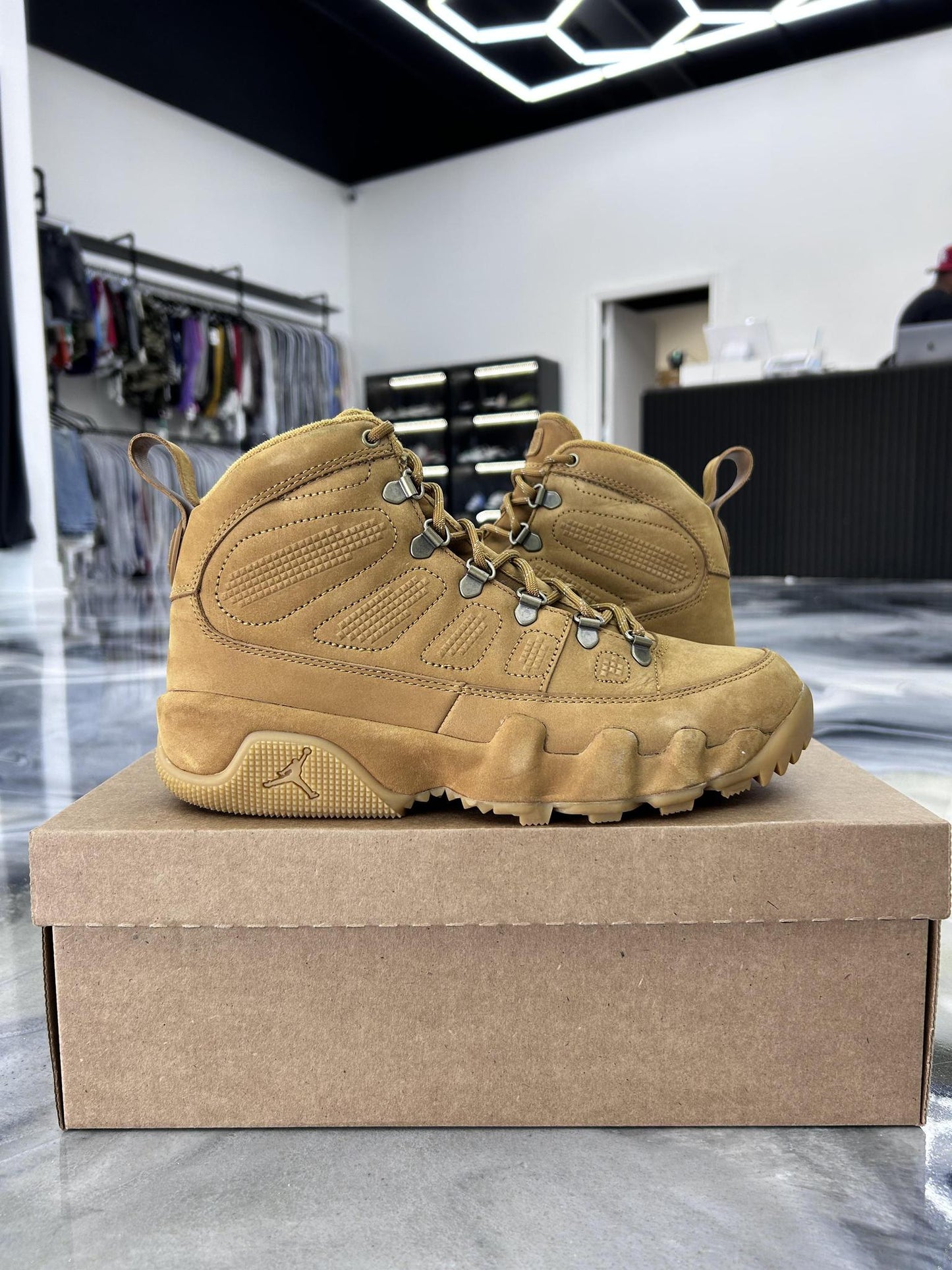 Jordan 9 Boot "Wheat" Used Size 8