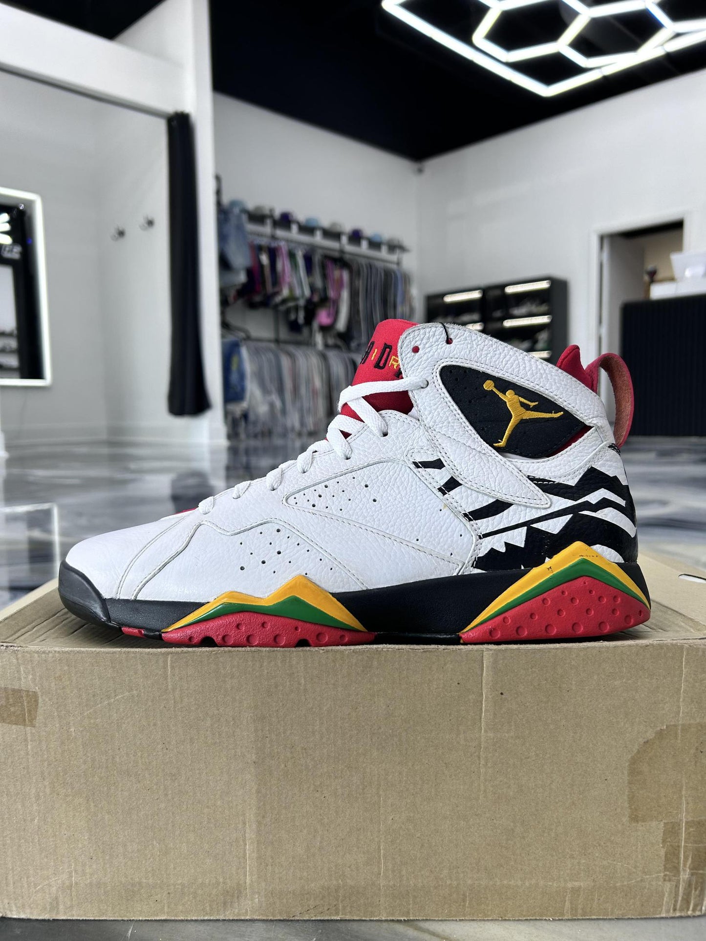 Jordan 7 "BIN" Used Size 12 (Damaged Box)