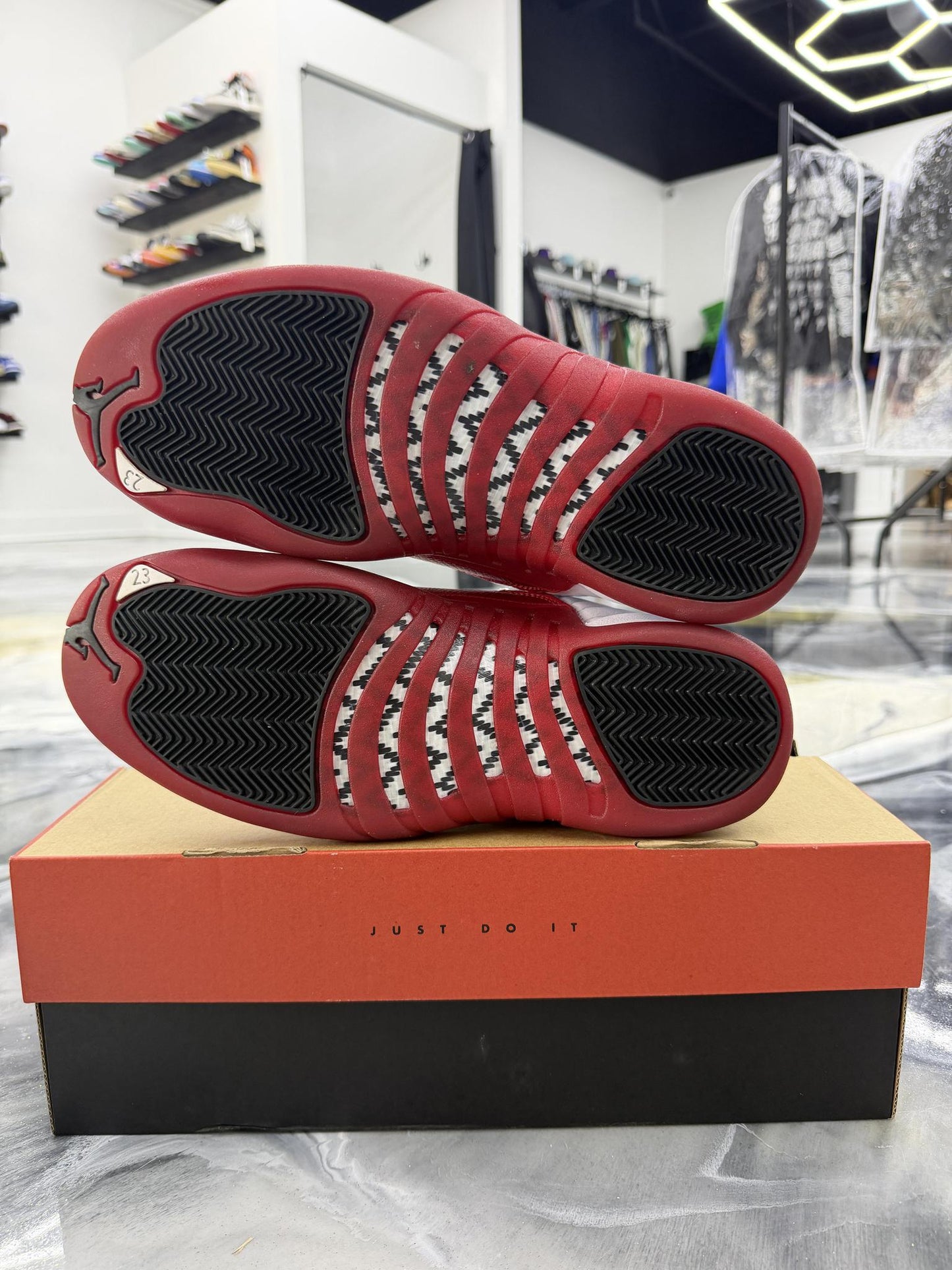 Jordan 12 "Cherry" Used Size 11