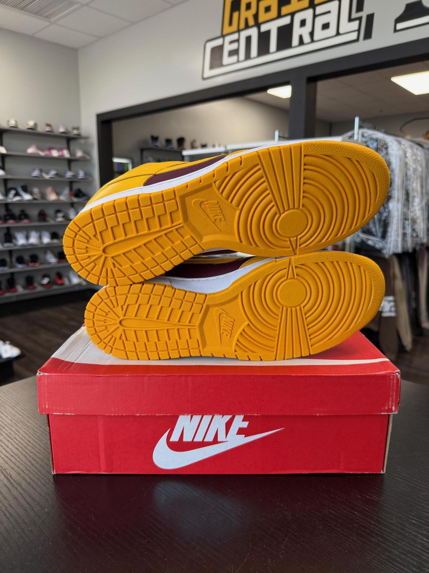 Nike Dunk Low "Arizona State" Used Size 13