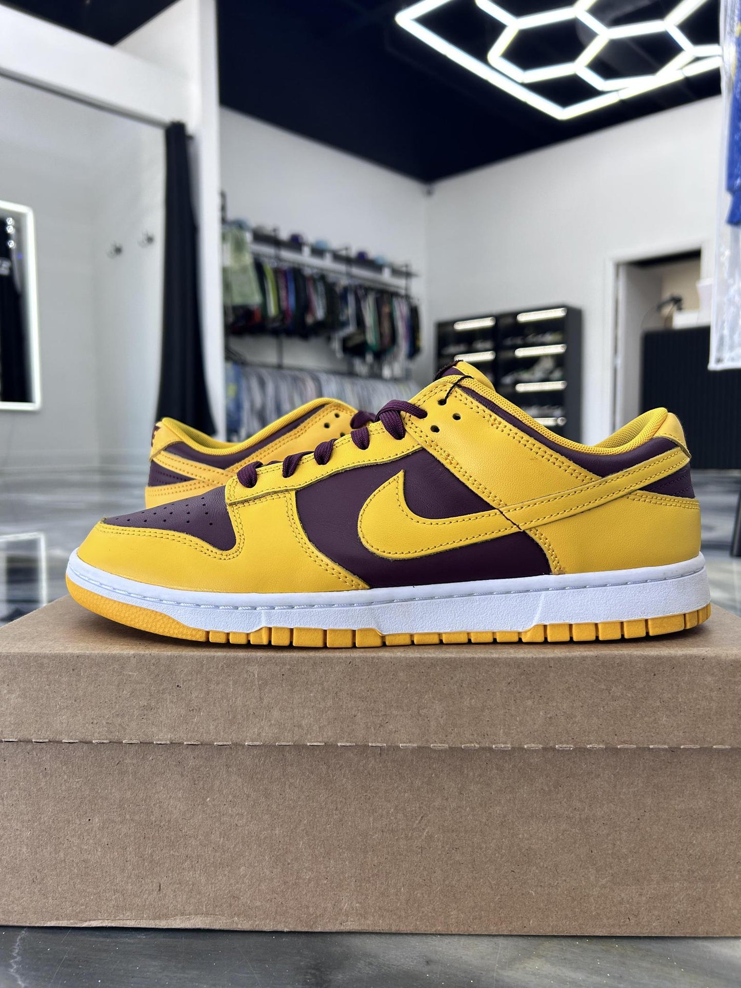 Dunk Low "Arizona State" Used Size 11