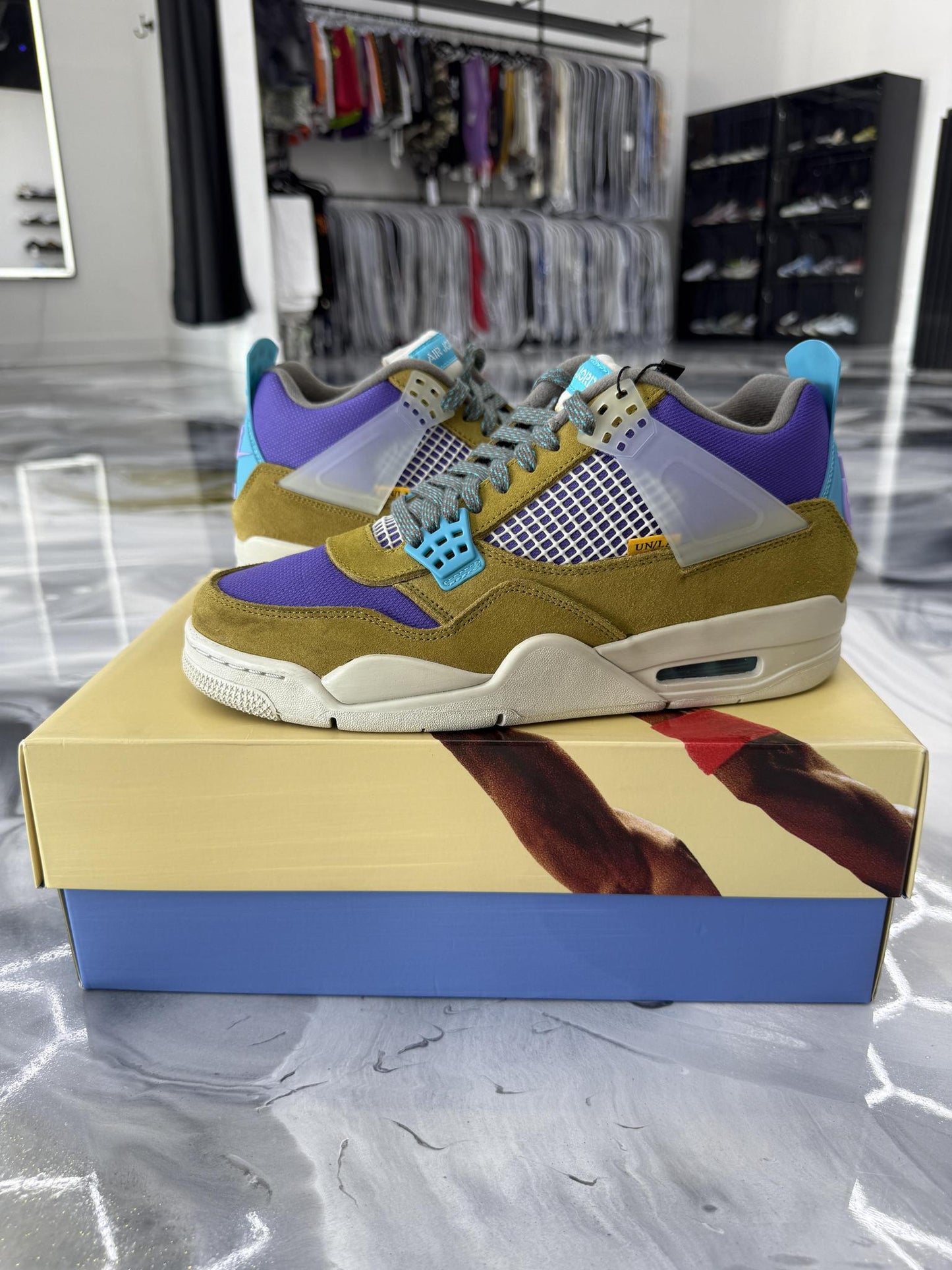 Jordan 4 x Union LA "Desert Moss" Used Size 9