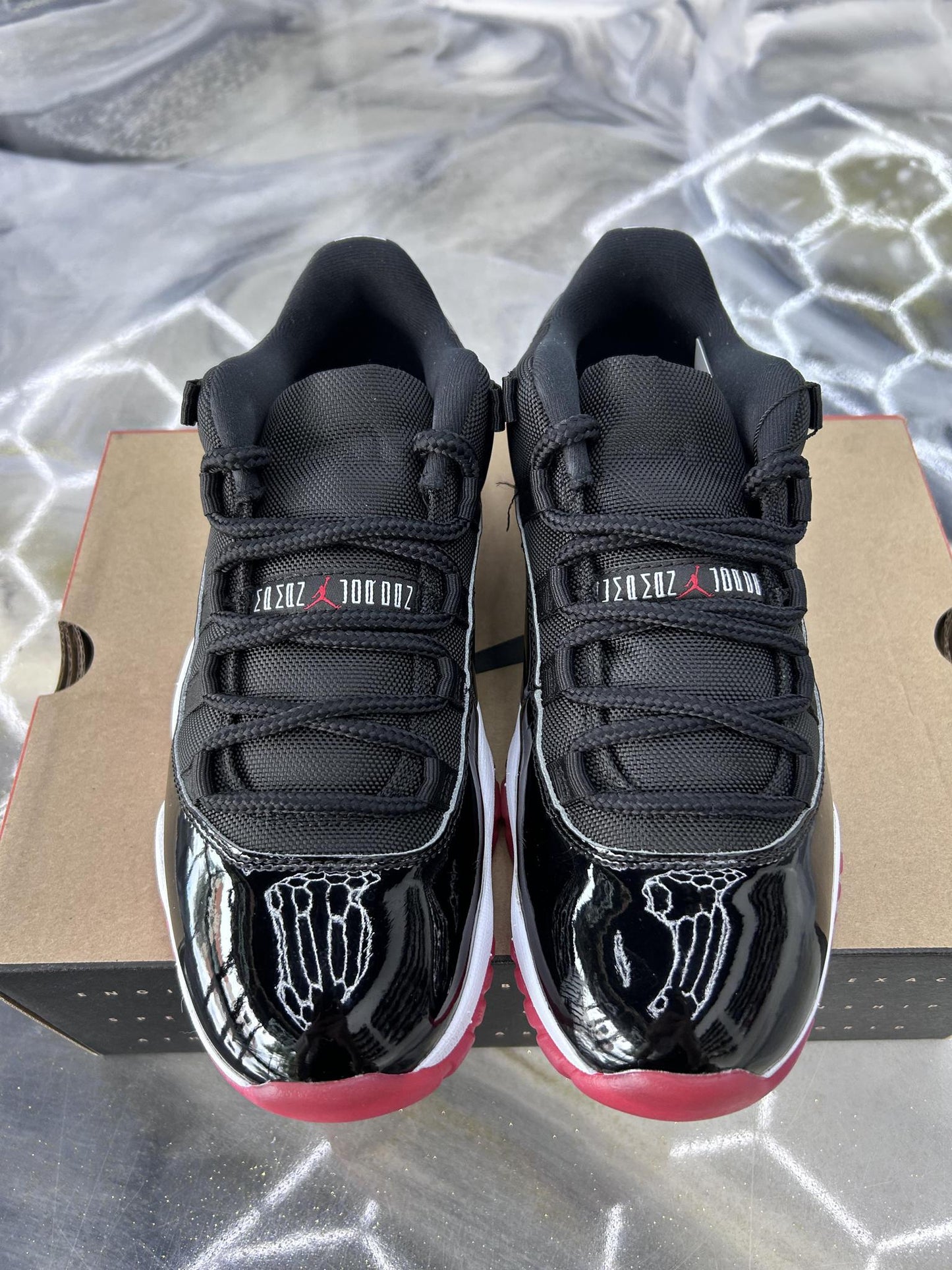 Jordan 11 Low "Bred" Used Size 8
