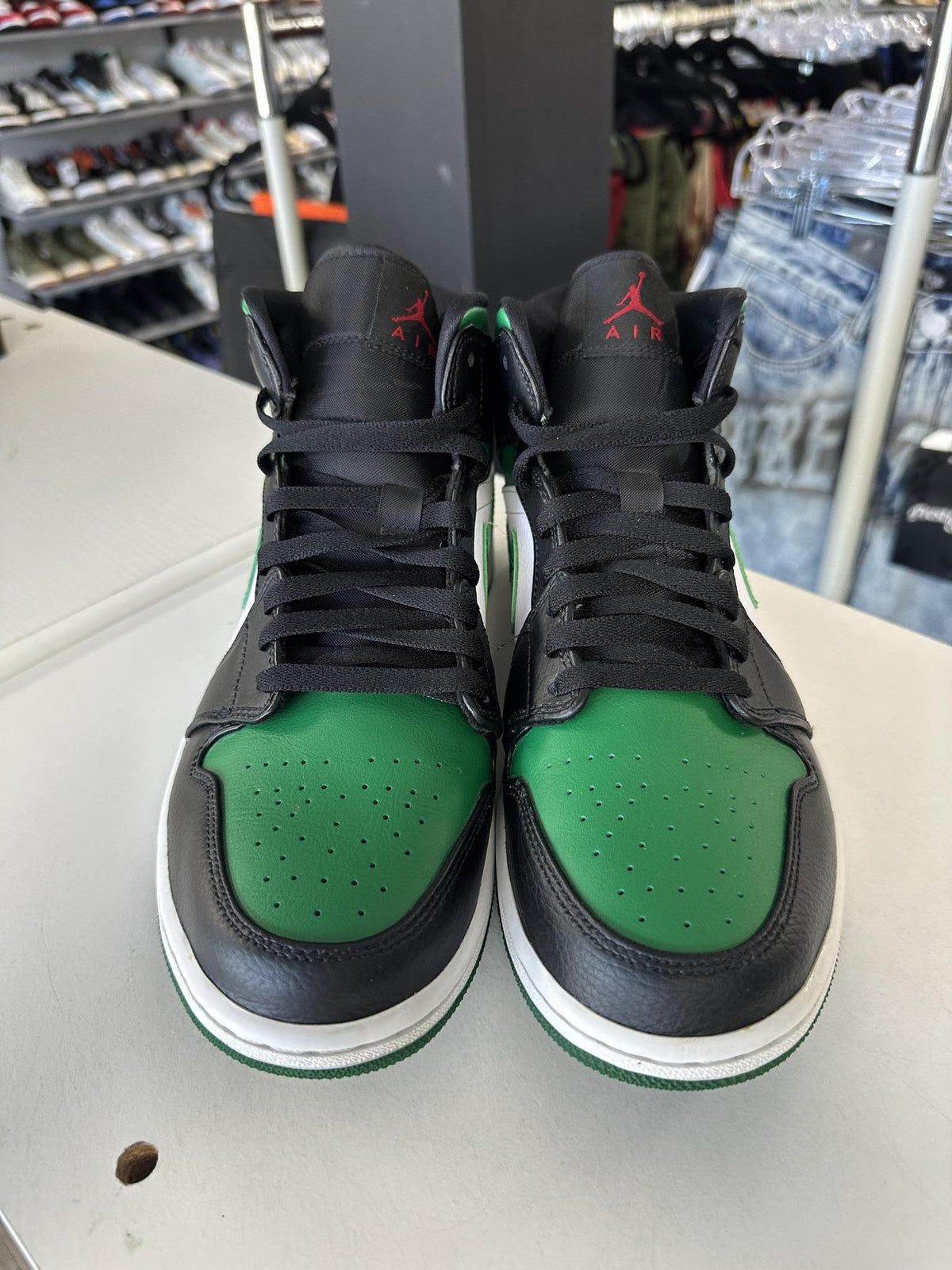 Jordan 1 Mid Green Toe Used