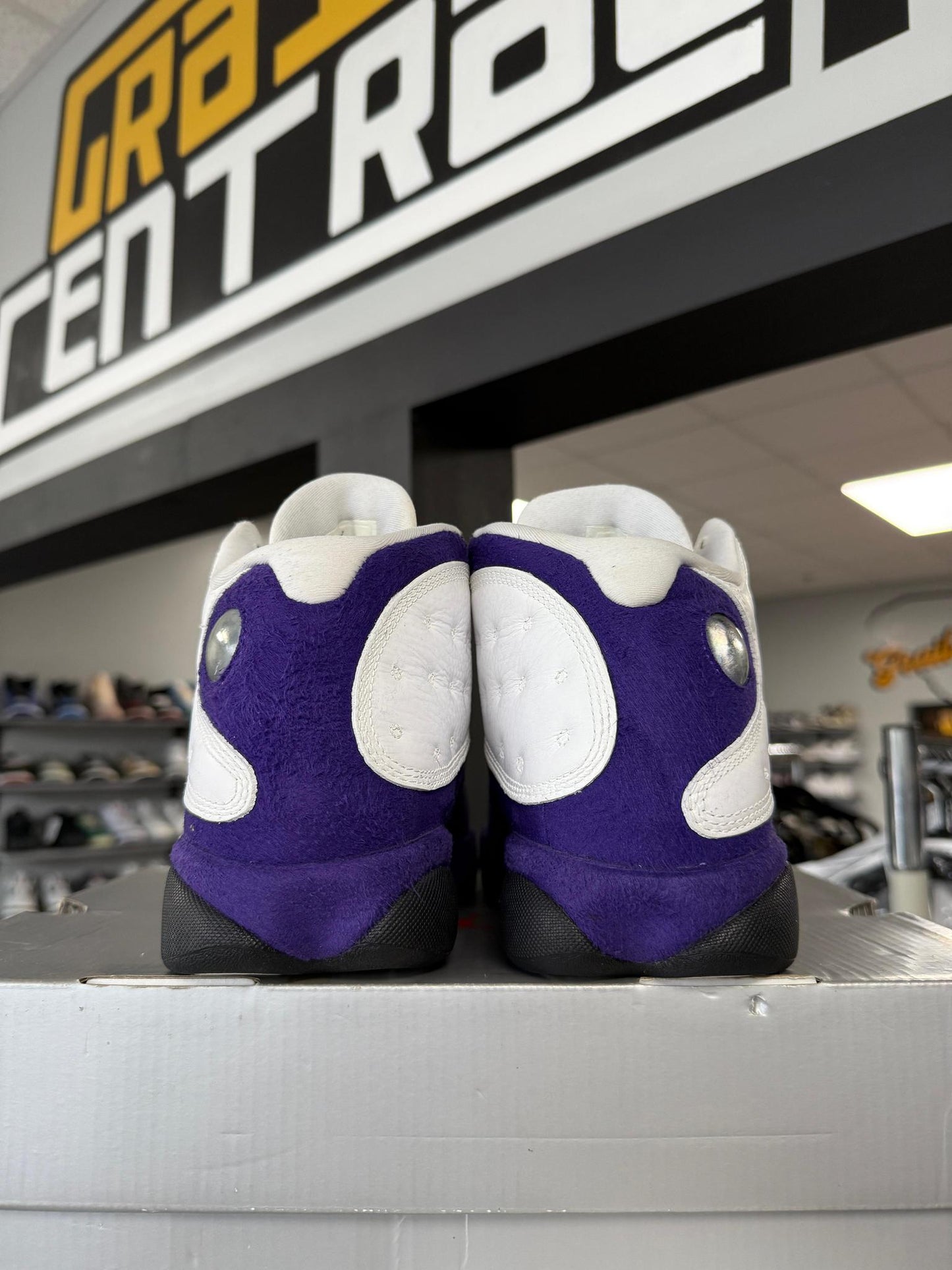 Jordan 13 "Lakers" Used Size 8.5
