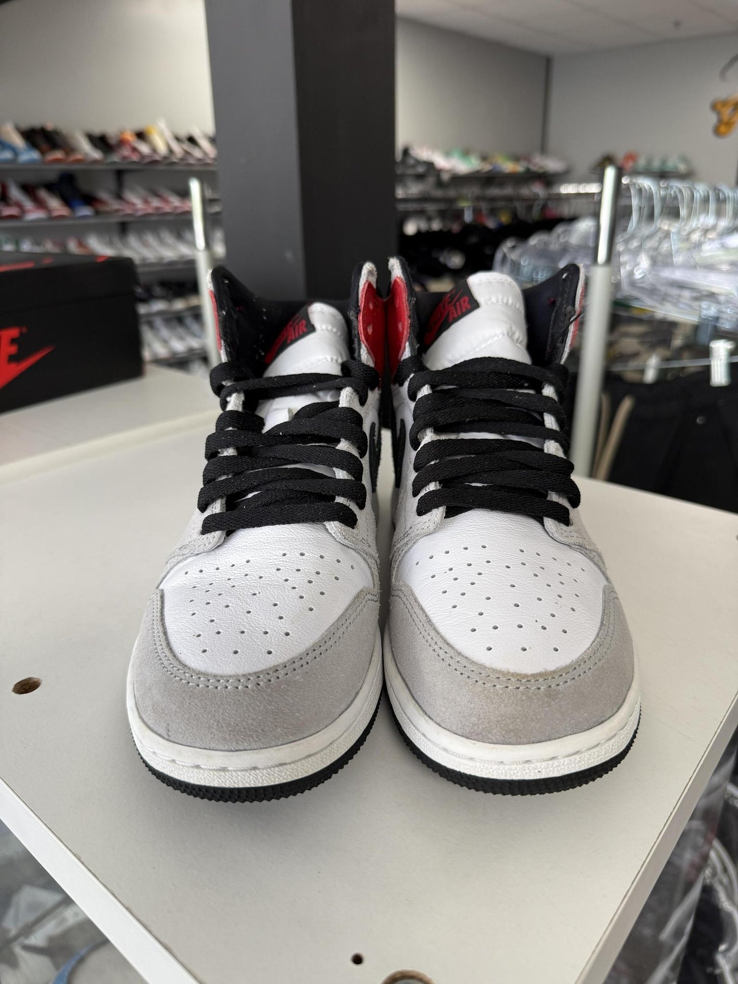 Jordan 1 "Light Smoke Grey" Used Size 6Y/7.5W