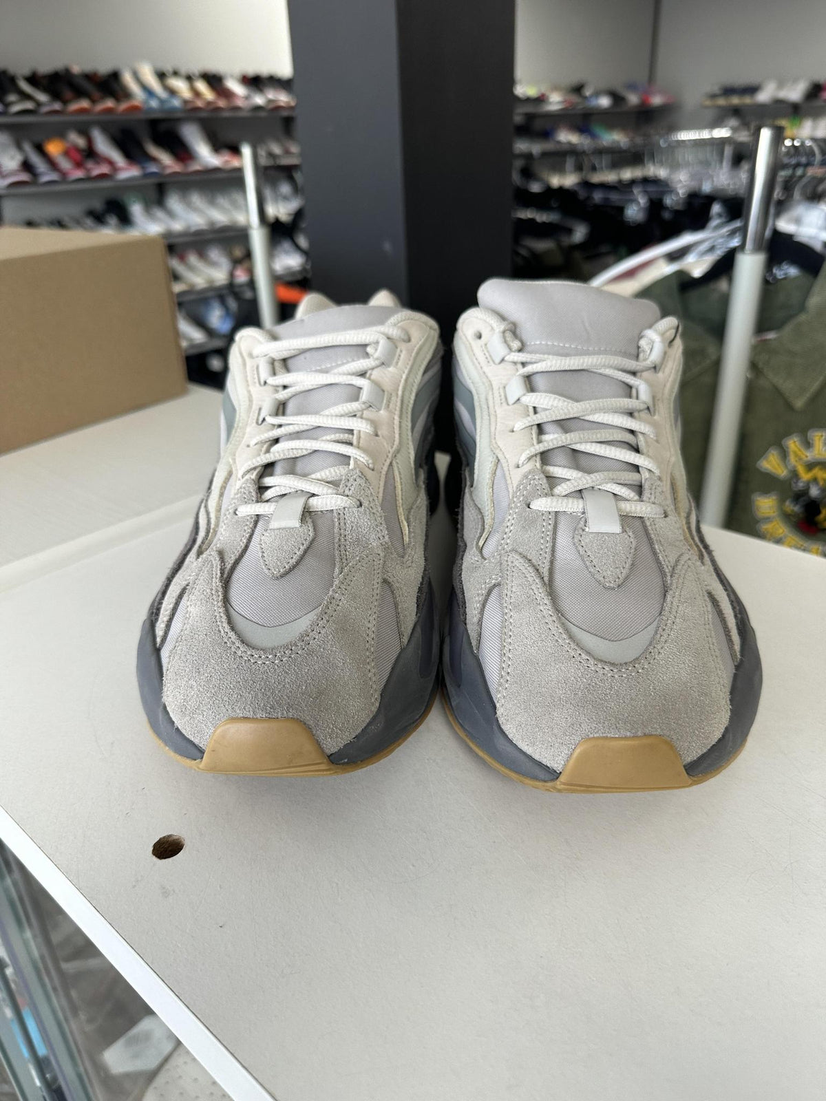 Yeezy 700 V2 "Tephra" Used Size 14