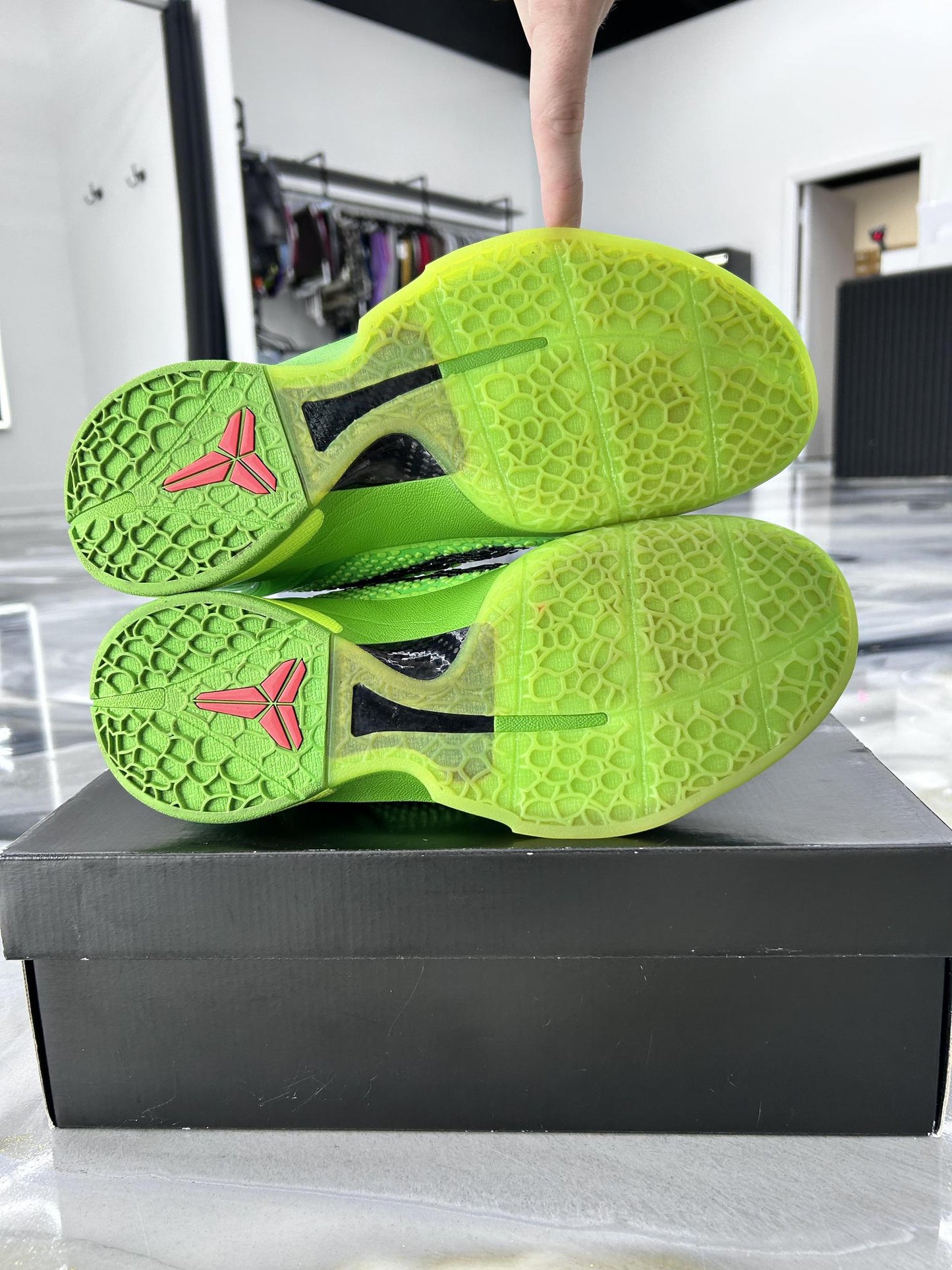 Nike Kobe 6 "Grinch" Used Size 11