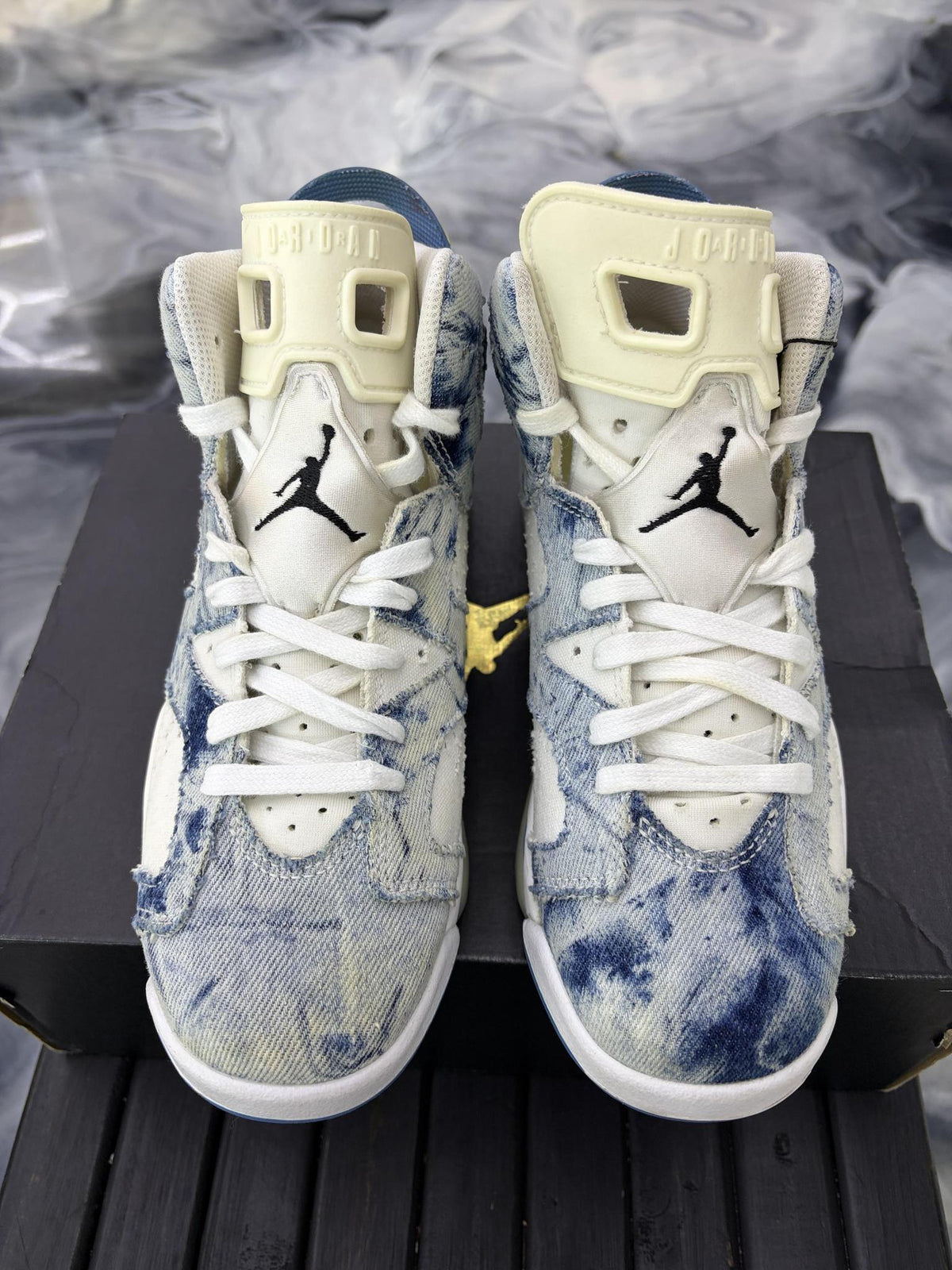 Jordan 6 "Washed Denim" Used Size 6.5Y/8W