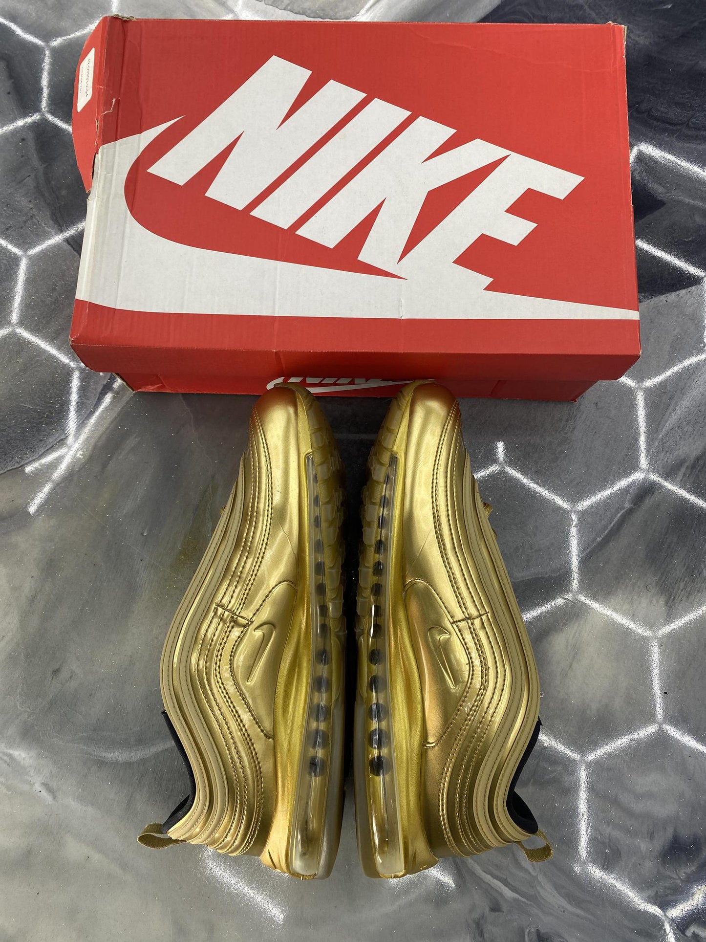 Nike Air Max 97 "Metallic Gold" Used Size 12