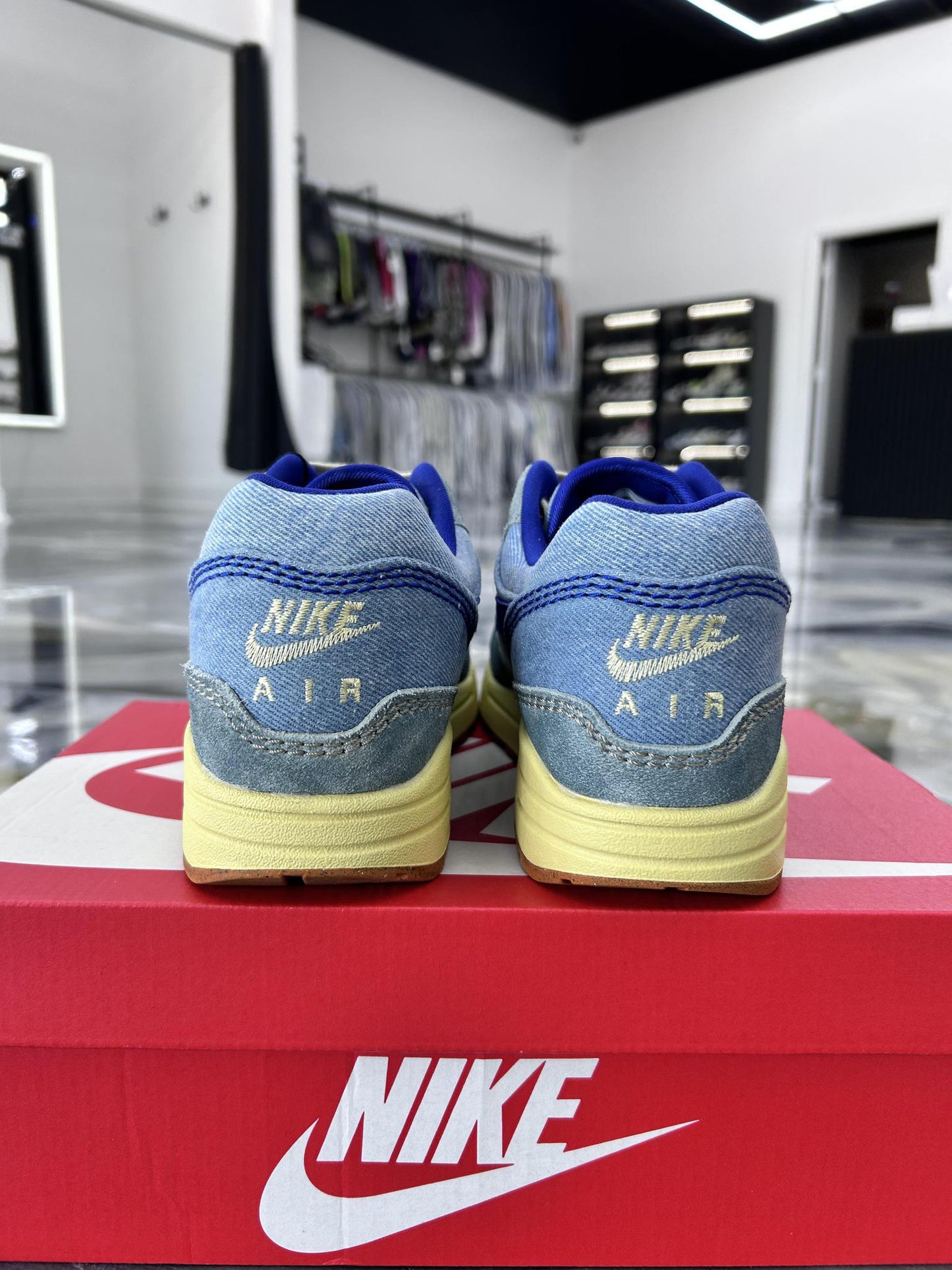 Nike Air Max 1 "Dirty Denim" Used Size 11