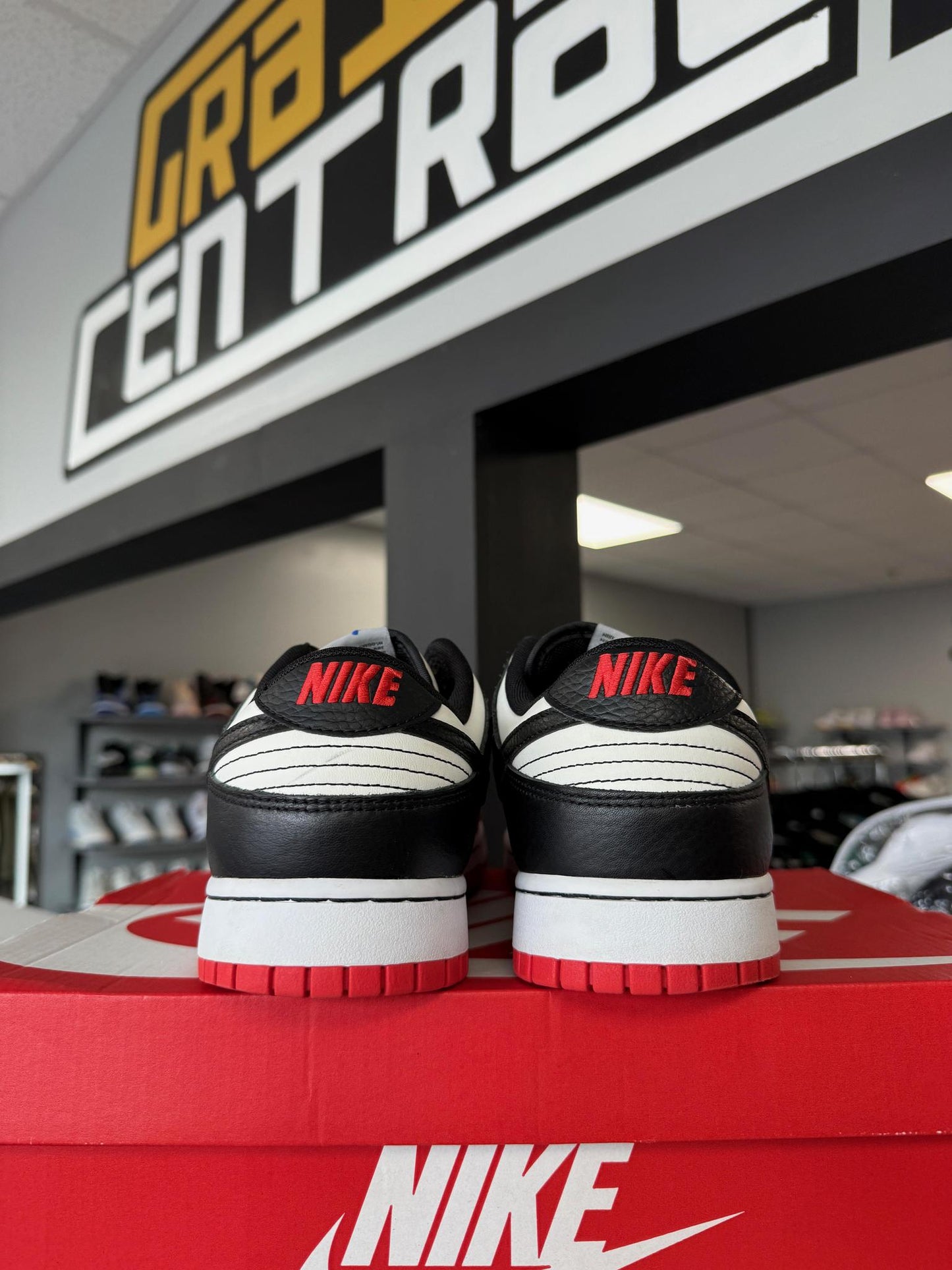 Dunk Low "Chicago 75th Anniversary" Used Size 13