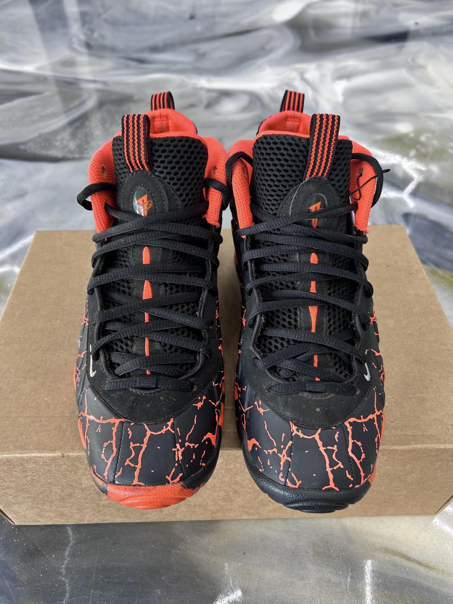 Foamposite "Magma" Used Size 5.5Y/7W