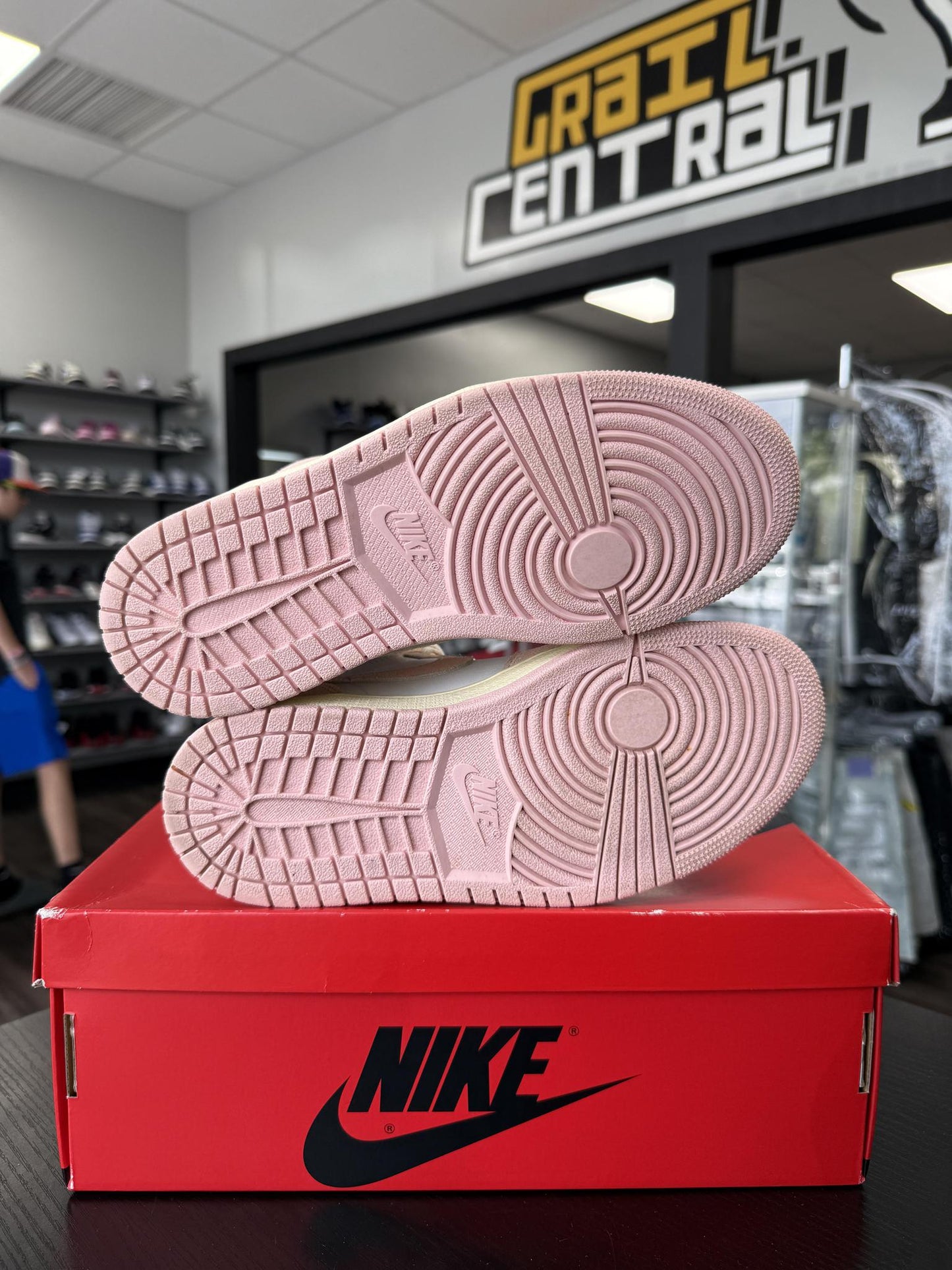 Jordan 1 "Washed Pink" Used Size 6Y/7.5W