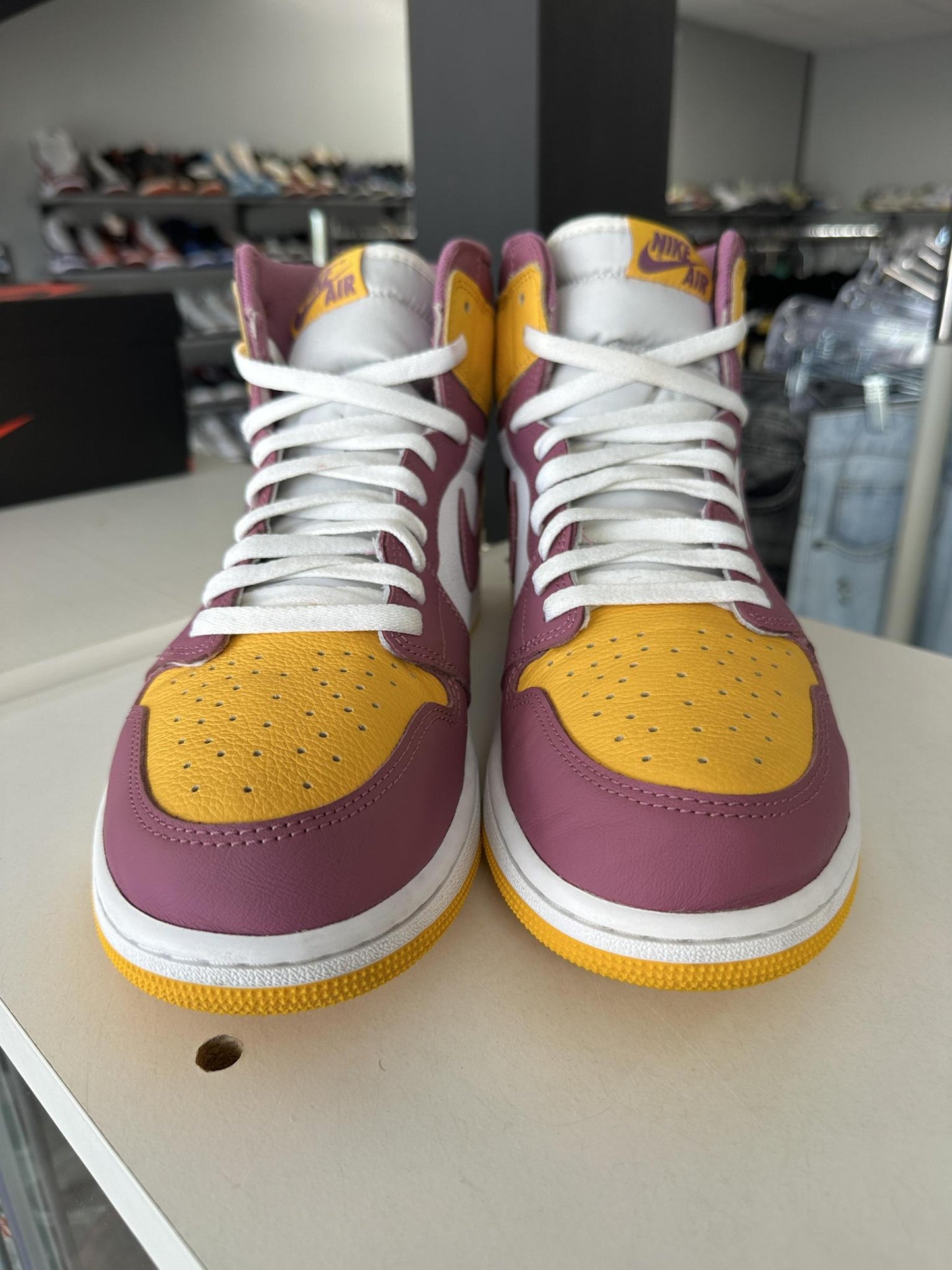Jordan 1 "Brotherhood" Size 13