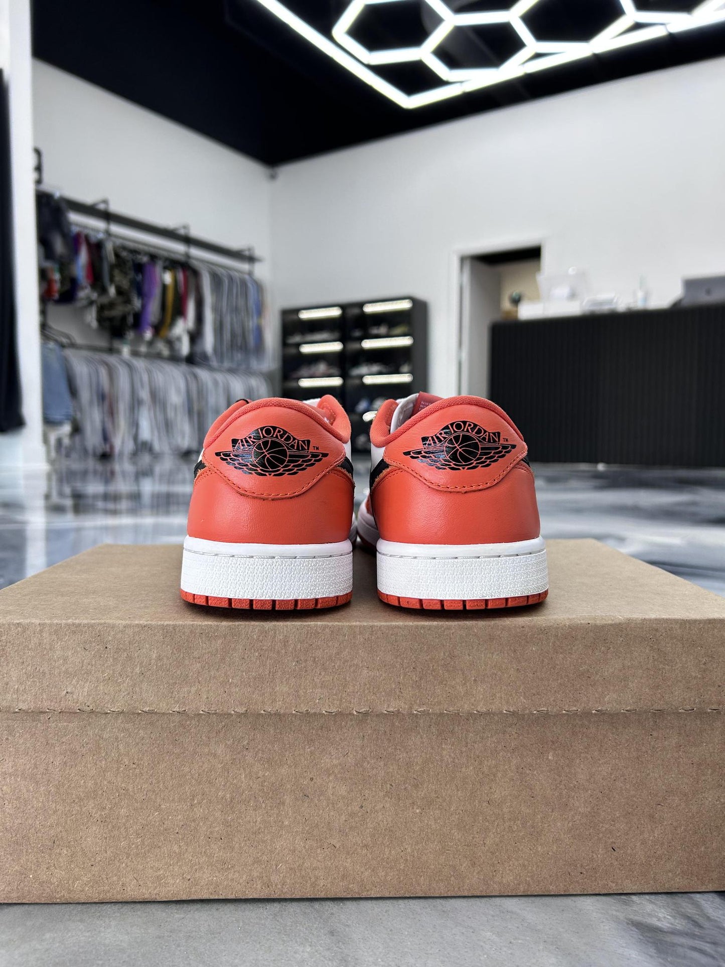 Jordan 1 Low "Starfish" Used Size 8