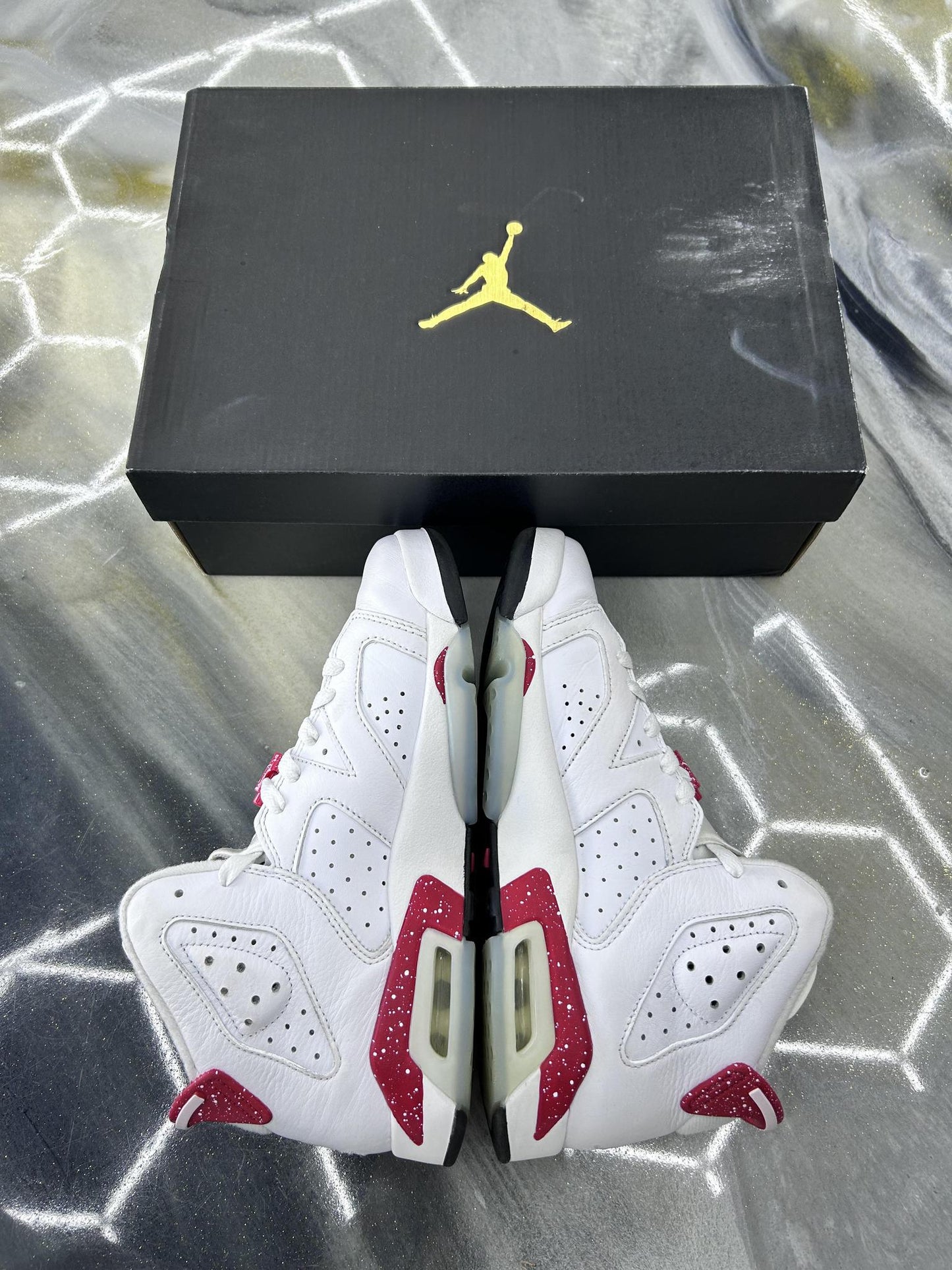 Jordan 6 "Red Oreo" Used Size 6.5Y/8W