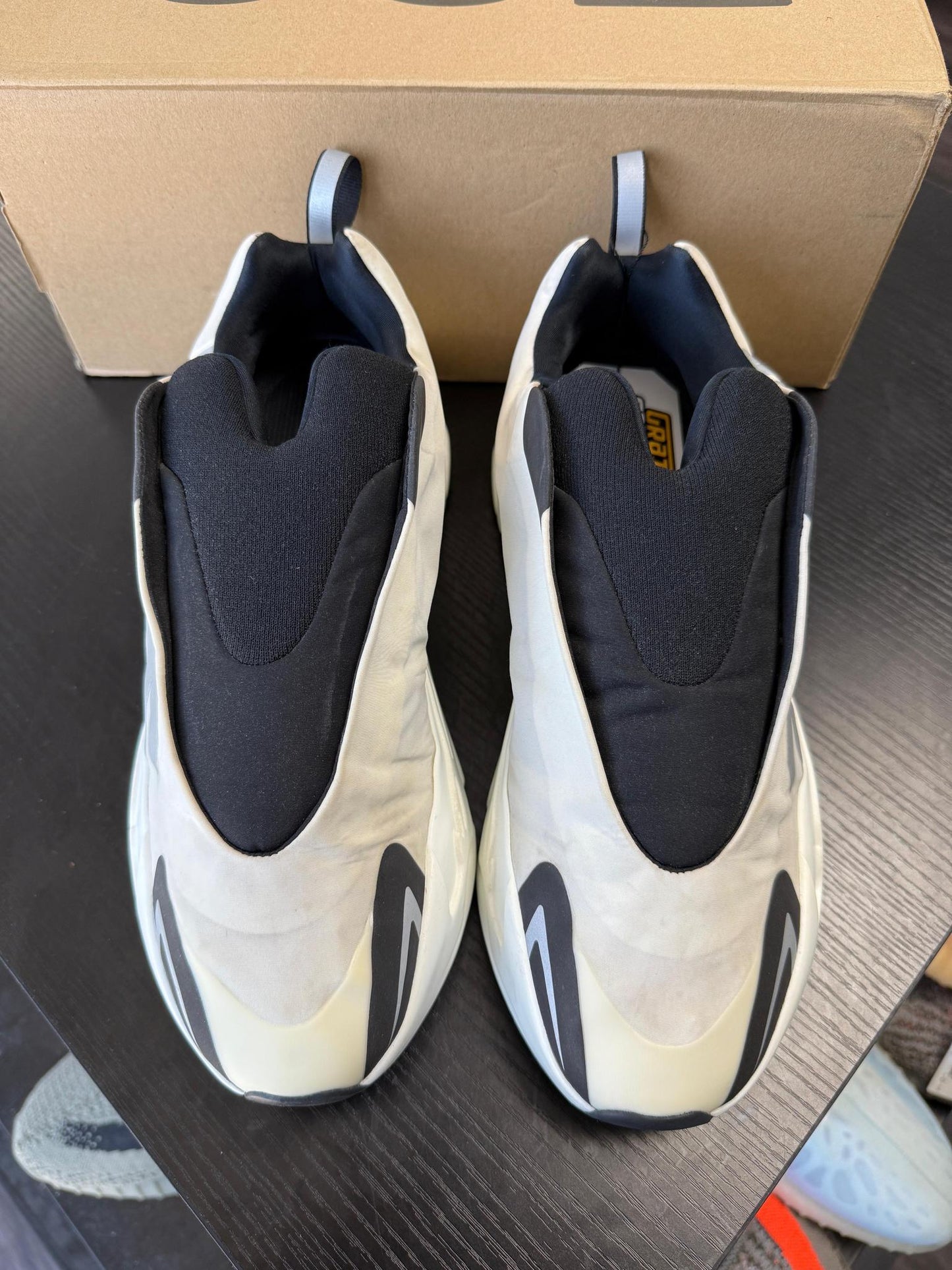 Yeezy 700 MNVN "Analog" Used Size 12