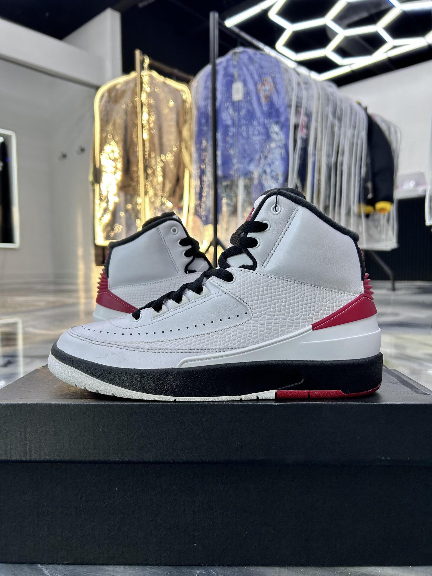 Jordan 2 "Chicago" Used Size 7Y/8.5W