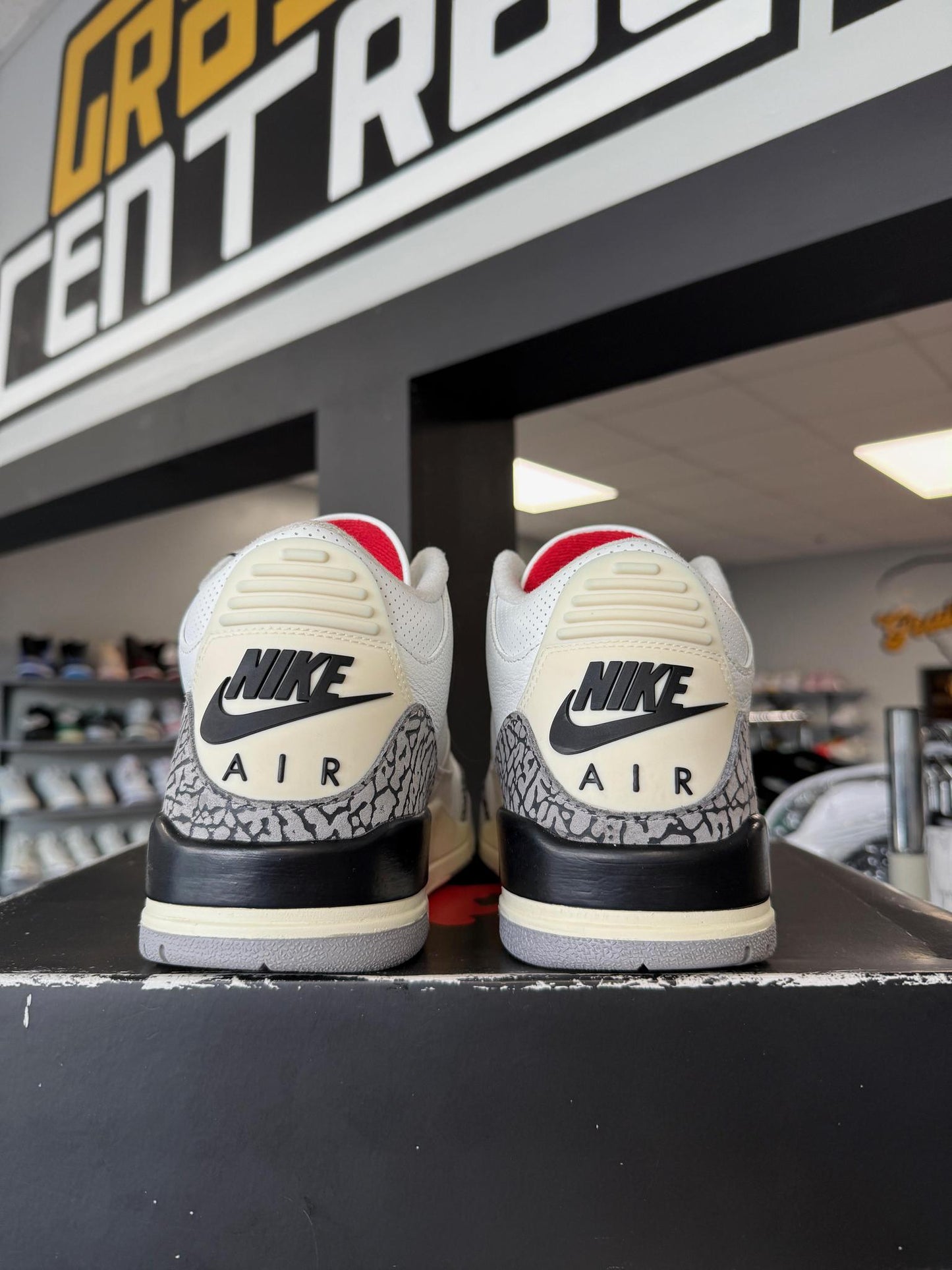 Jordan 3 "White Cement Reimagined" Used Size 10.5