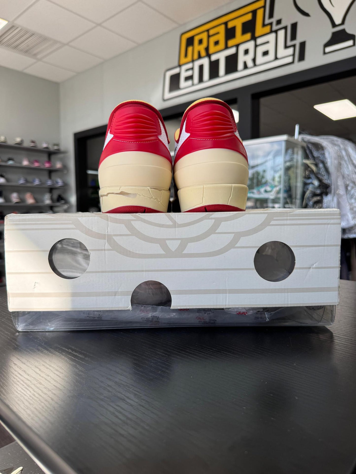 Jordan 2 Low x Off White "Chicago" Used Size 12