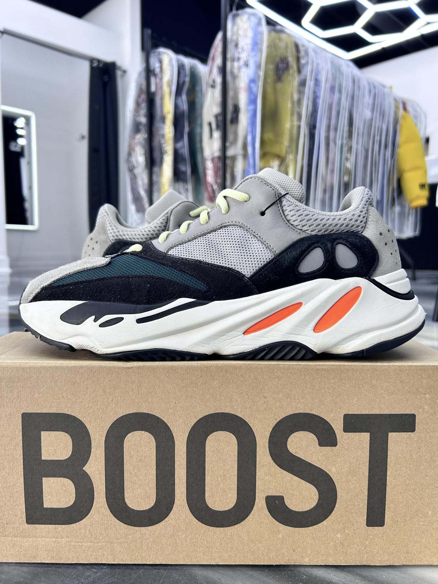 Adidas Yeezy 700 Wave Runner Used Size 12