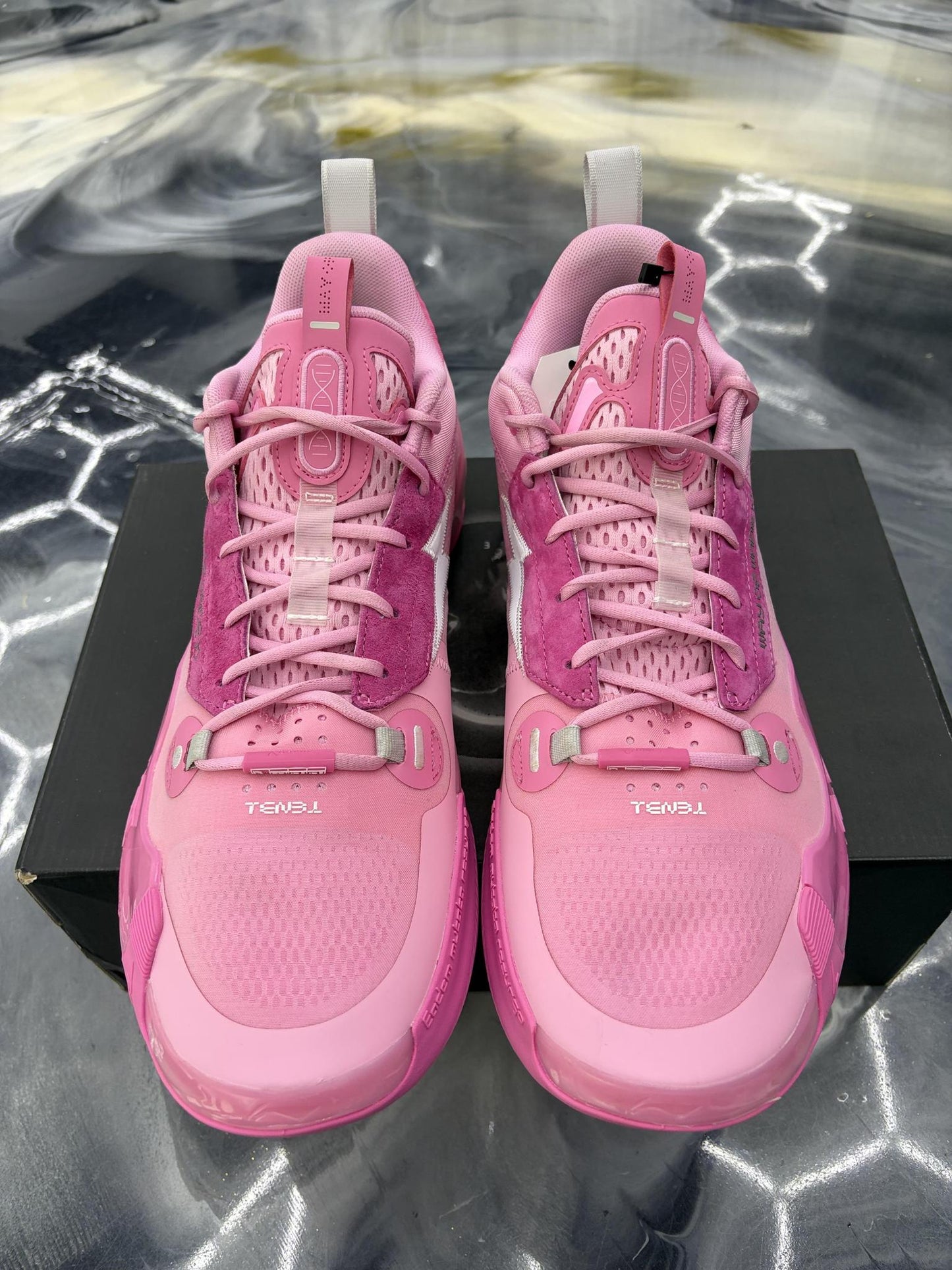 Li-Ning Way of Wade 10 Low "Family Love" Used Size 13