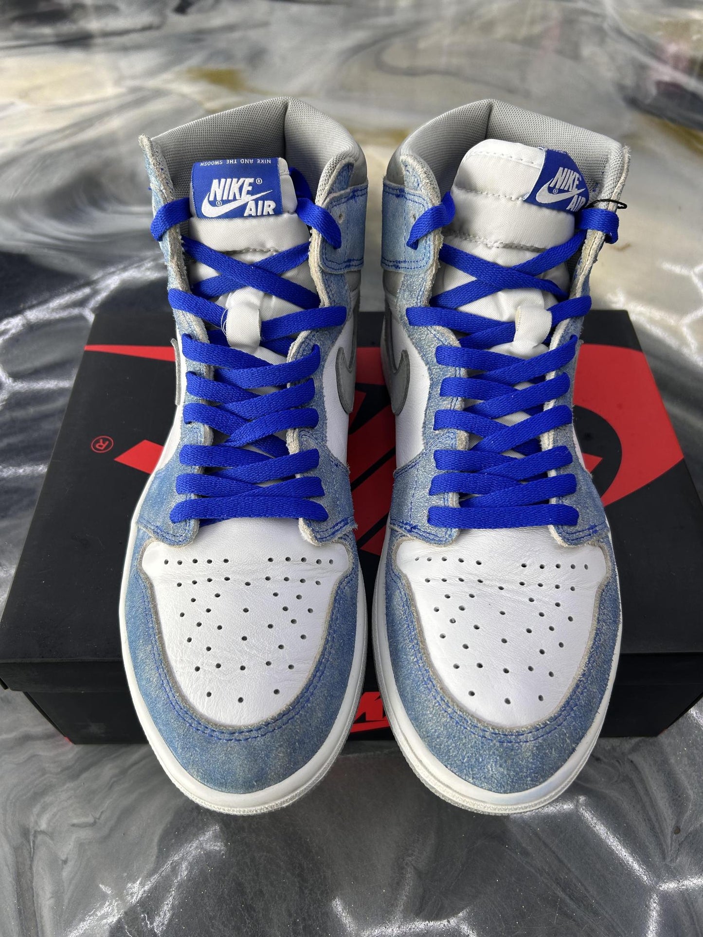Jordan 1 "Hyper Royal Smoke Grey" Used Size 11.5